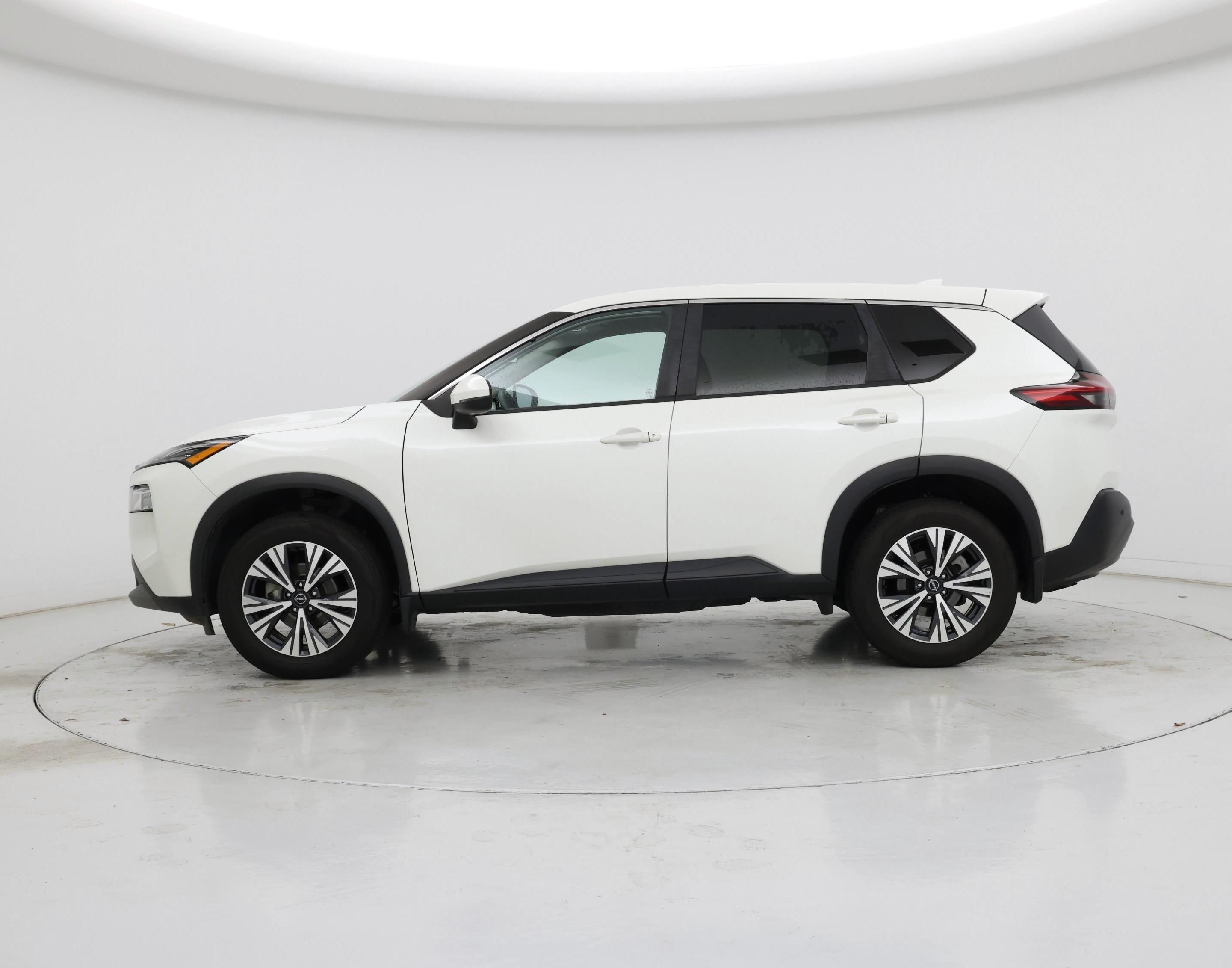 Thumbnail: 2022 Nissan Rogue - 3