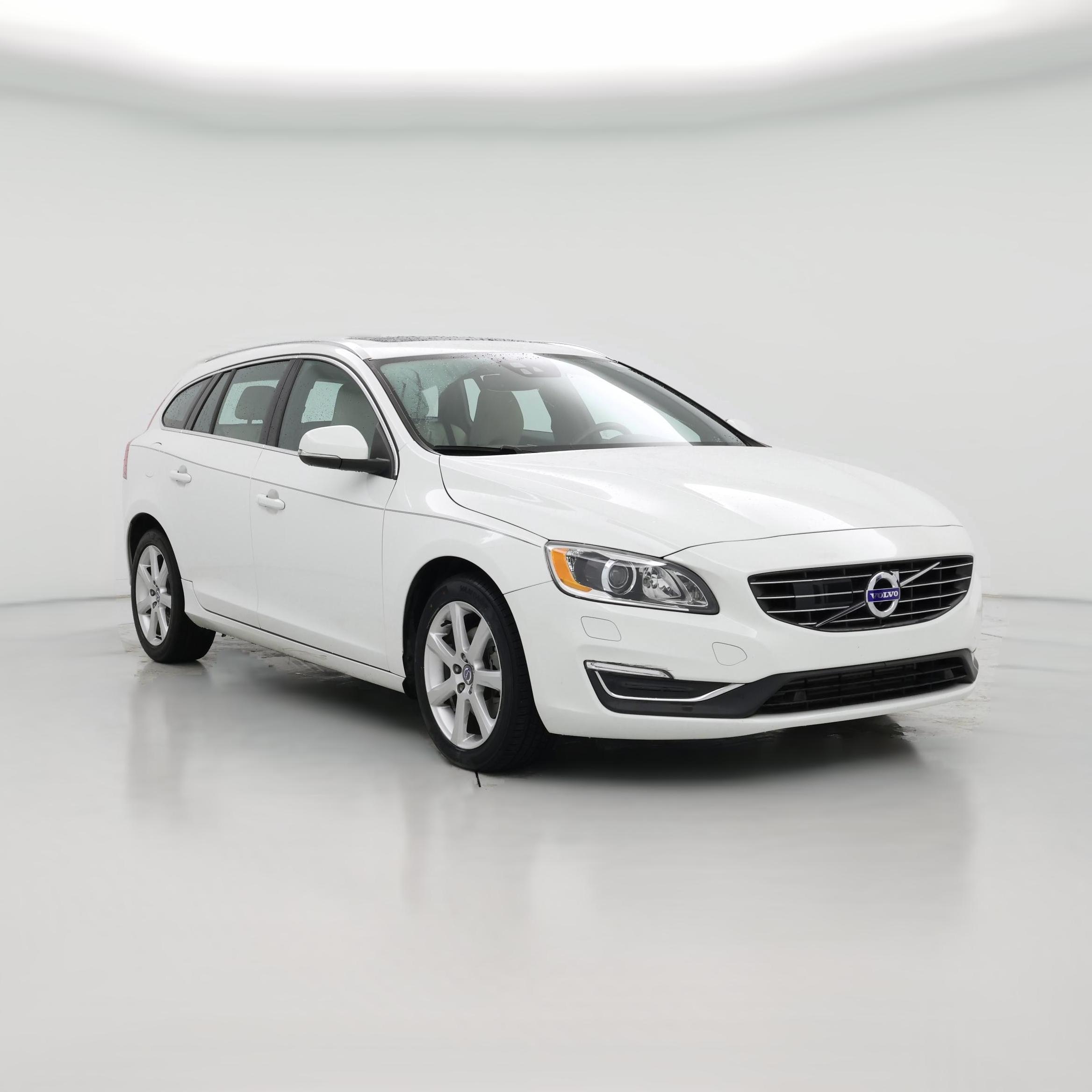 Thumbnail: 2016 Volvo V60 - 1