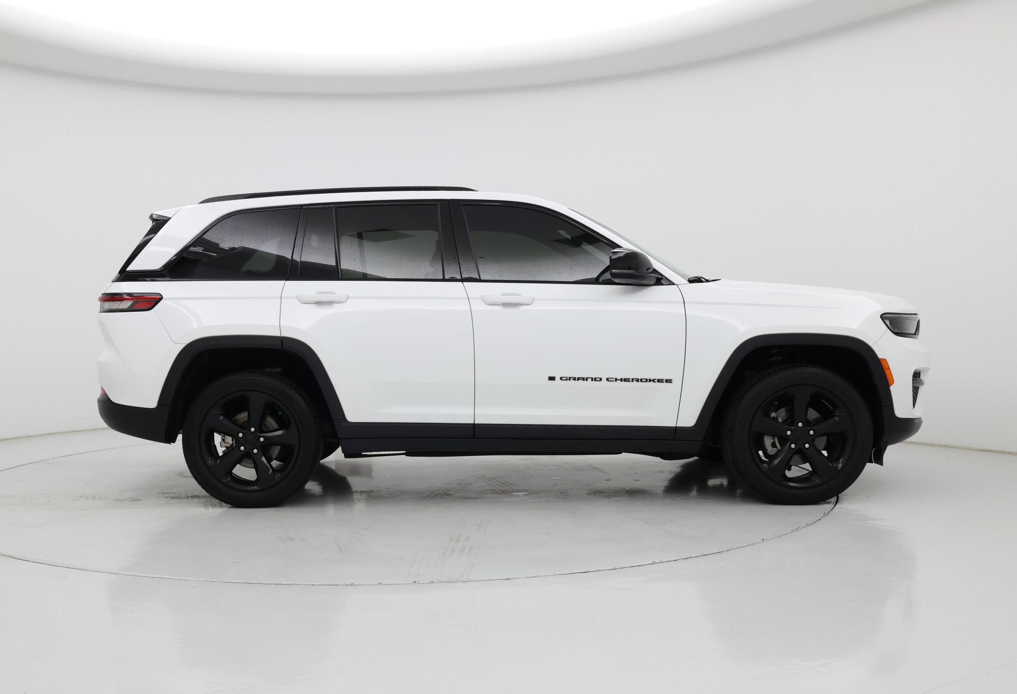 Thumbnail: 2023 Jeep Grand Cherokee - 7