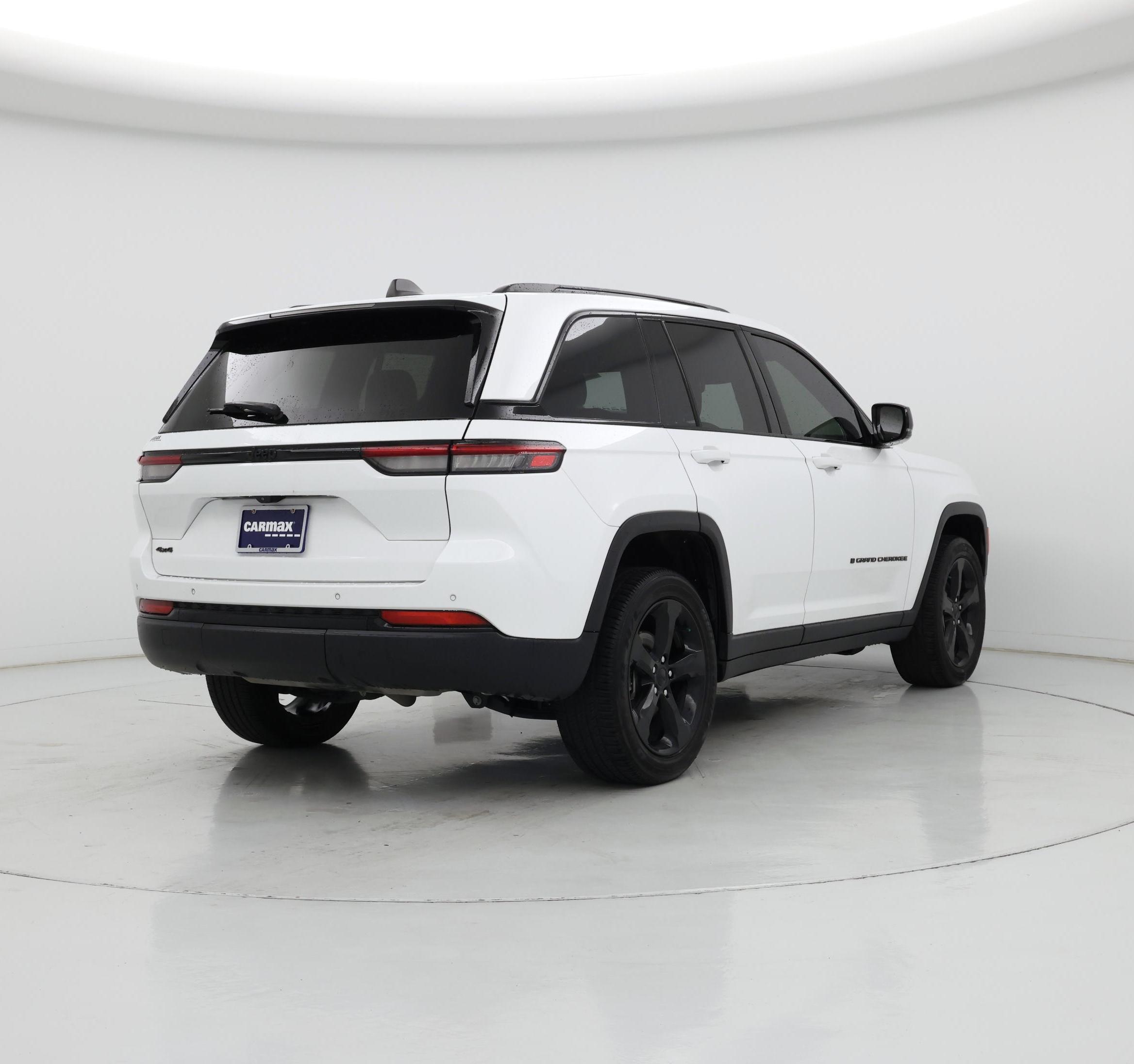Thumbnail: 2023 Jeep Grand Cherokee - 8