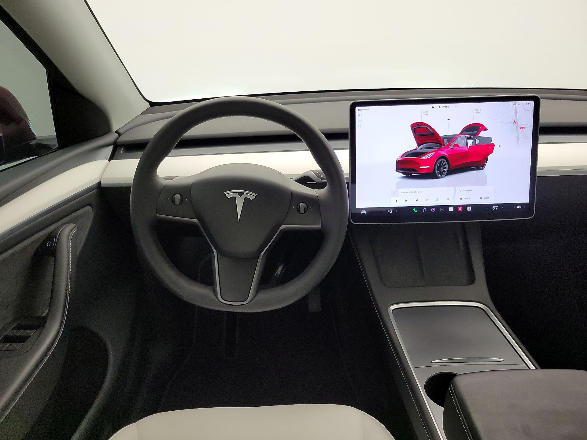 Thumbnail: 2024 Tesla Model Y - 10