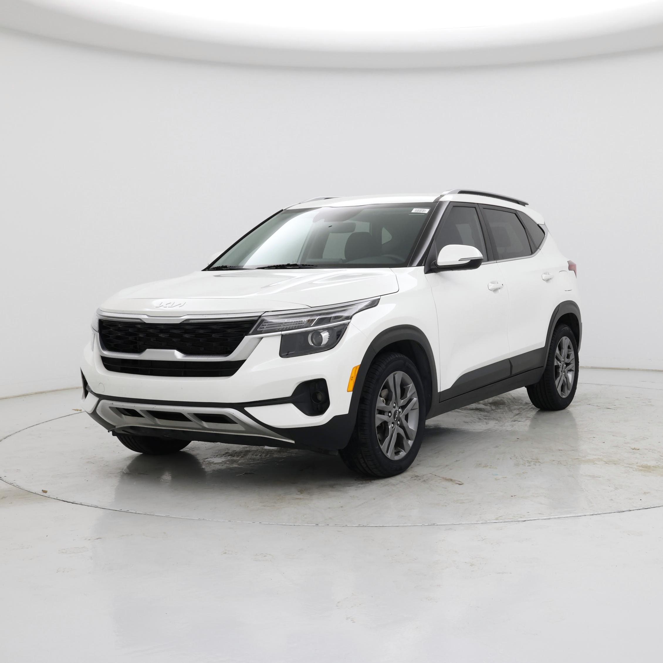 Thumbnail: 2022 Kia Seltos - 4