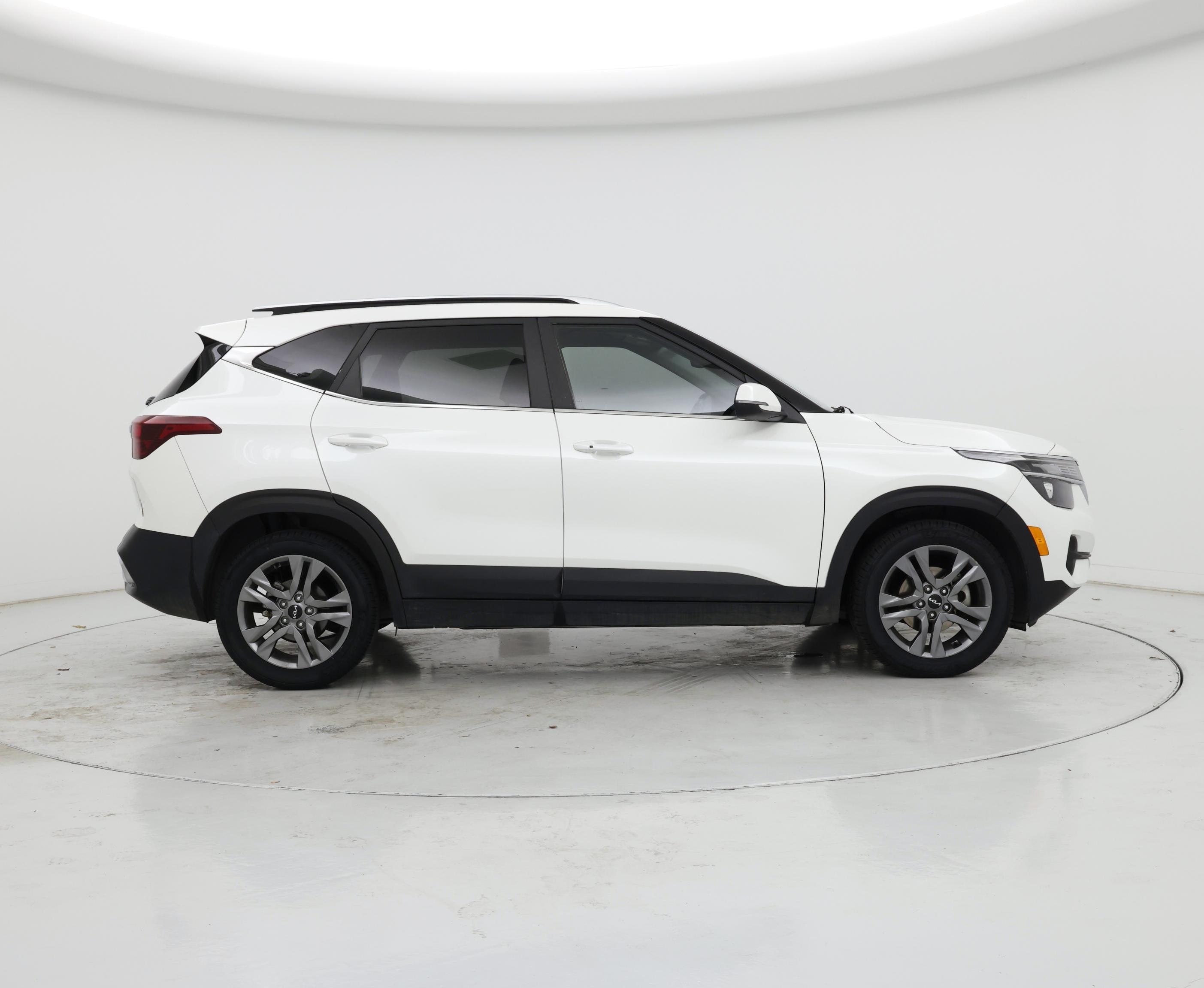 Thumbnail: 2022 Kia Seltos - 7