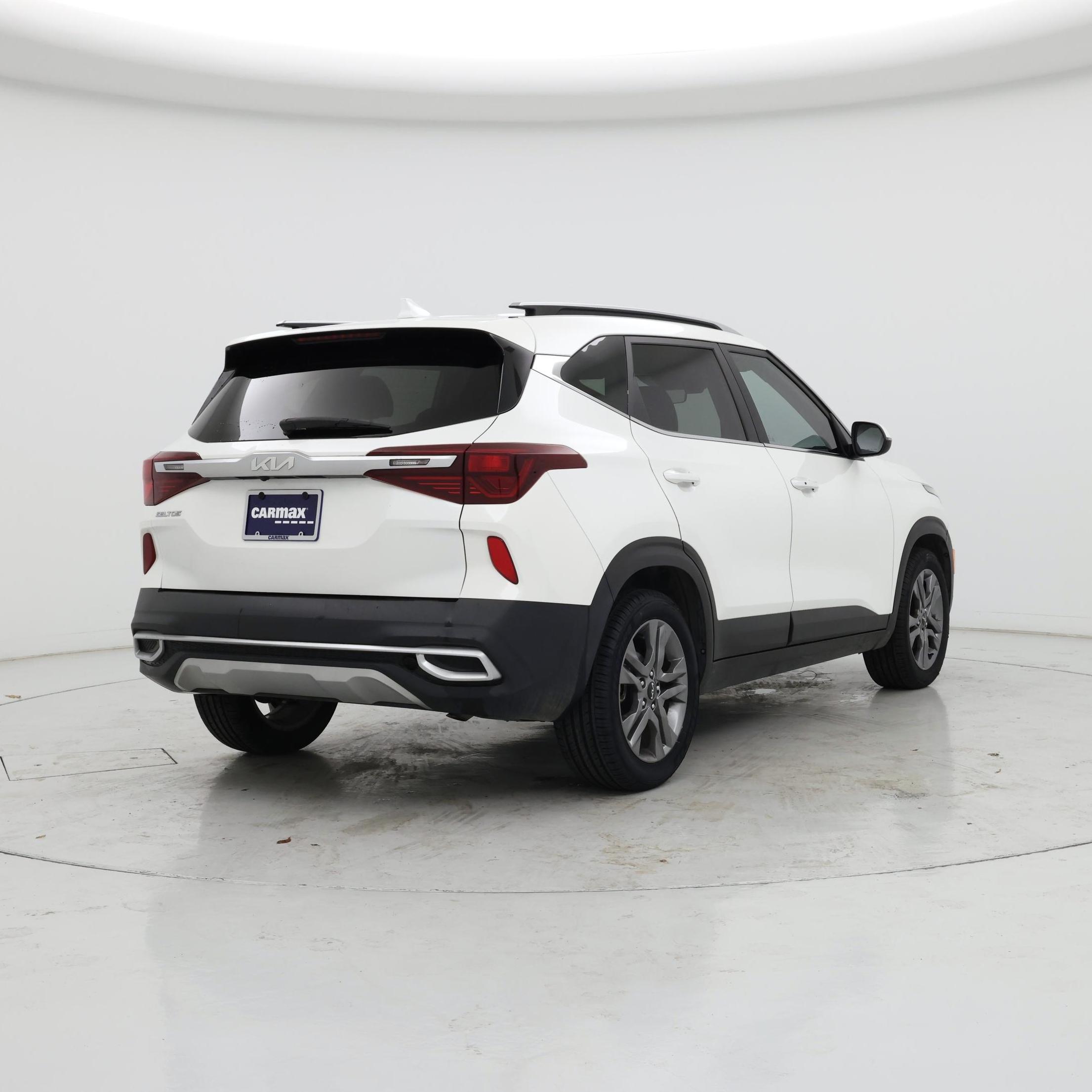 Thumbnail: 2022 Kia Seltos - 8