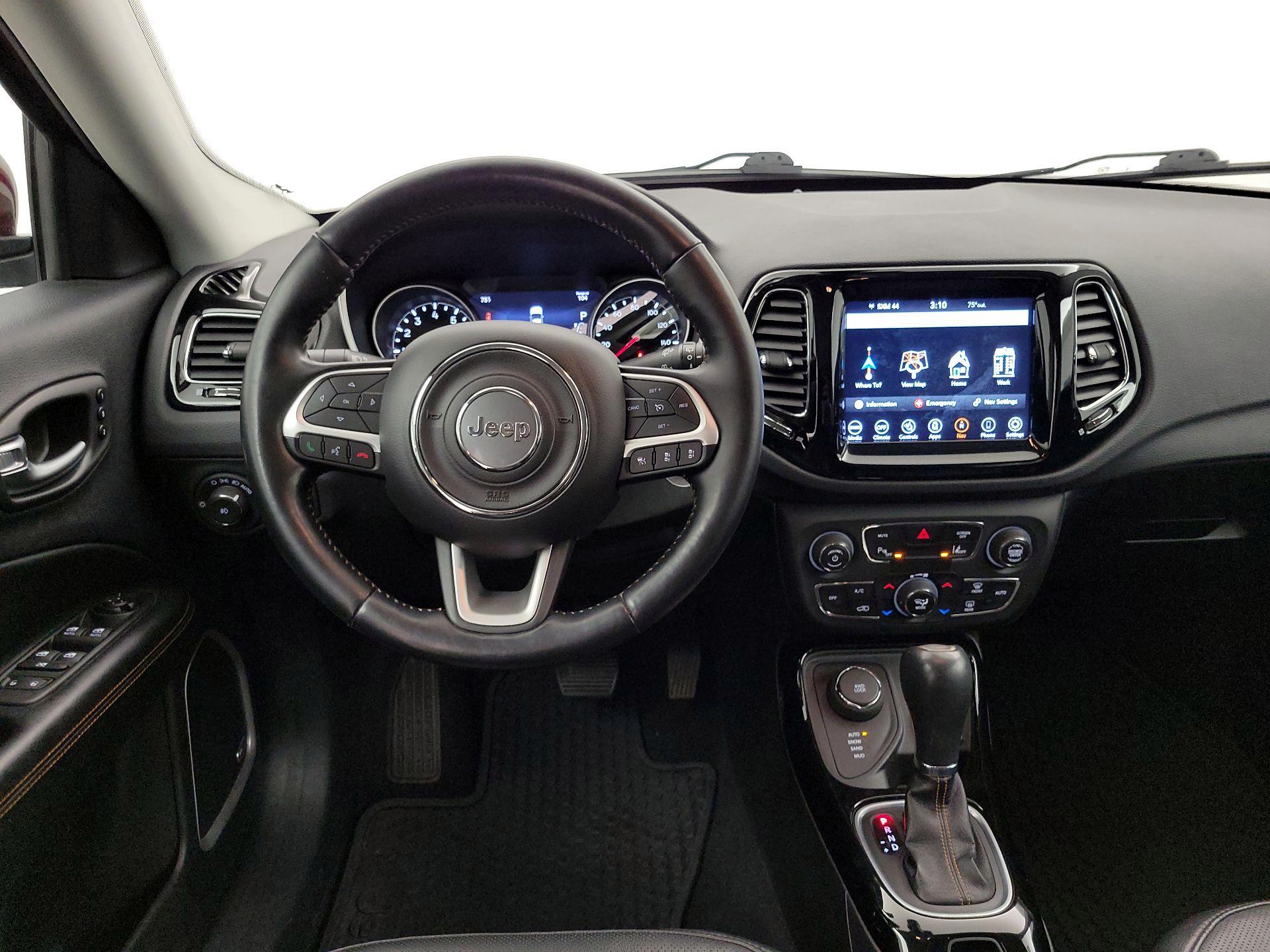 Thumbnail: 2020 Jeep Compass - 10