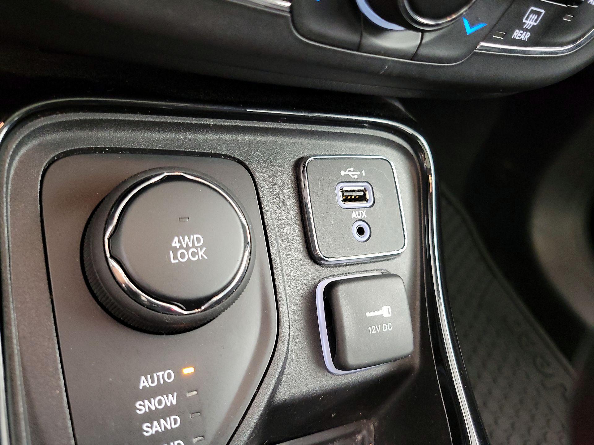 Thumbnail: 2020 Jeep Compass - 19