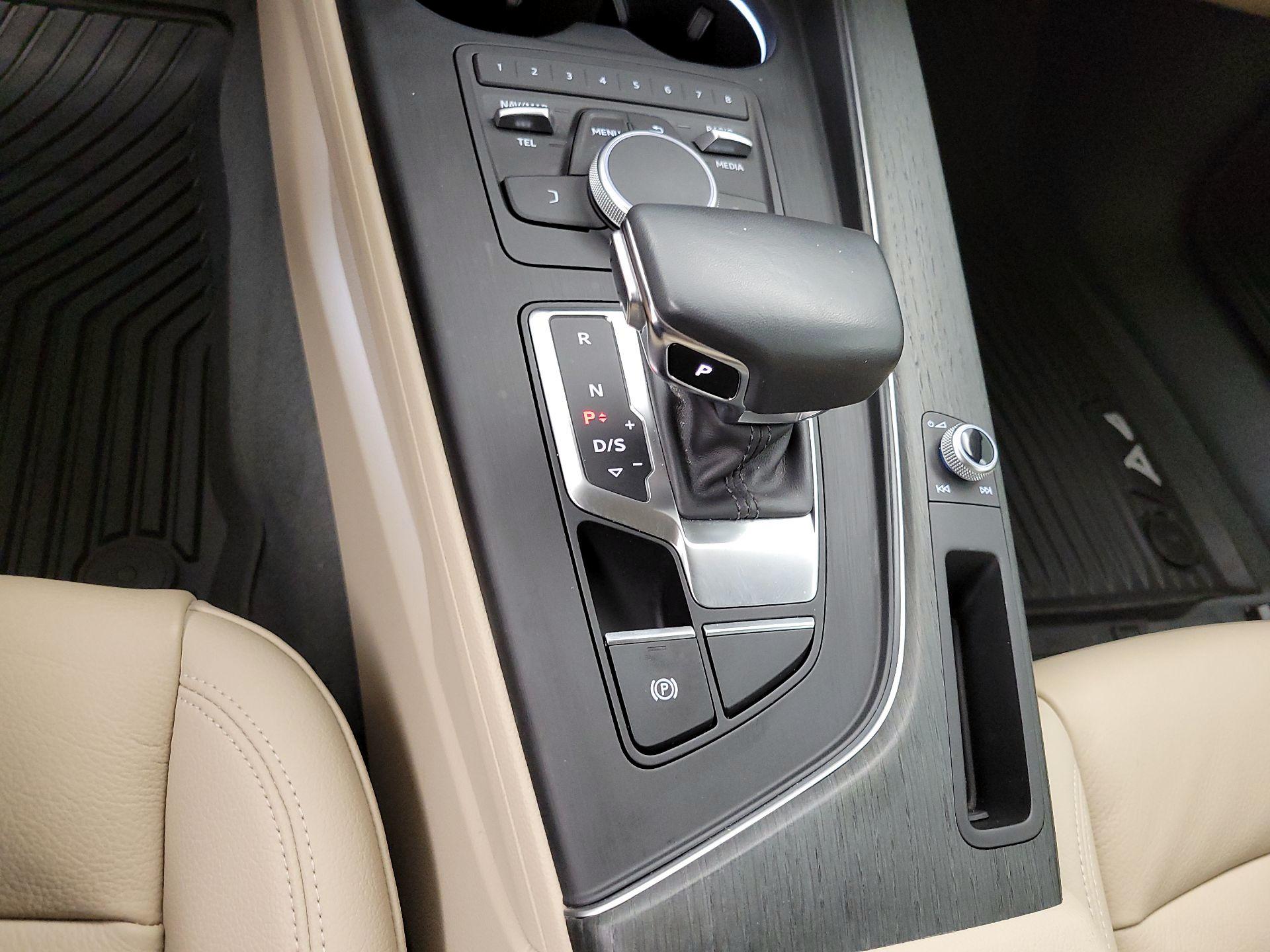 Thumbnail: 2019 Audi A4 - 17