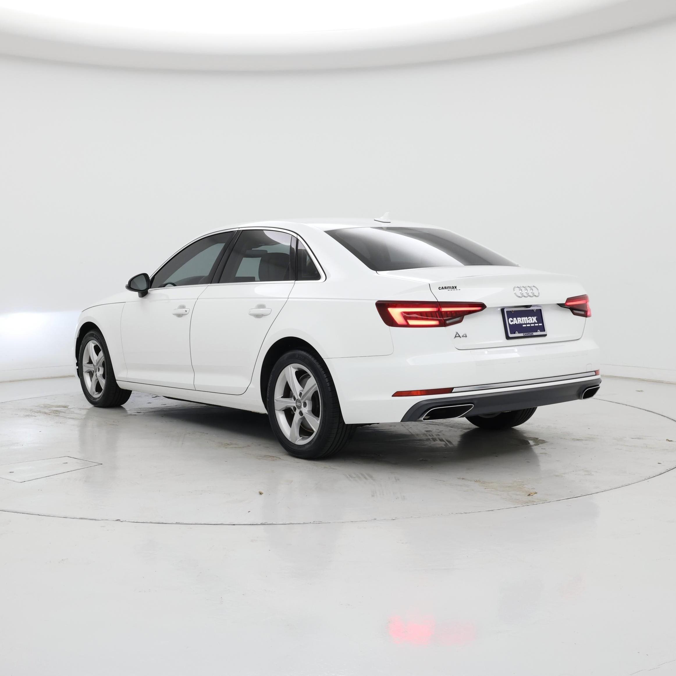 Thumbnail: 2019 Audi A4 - 2
