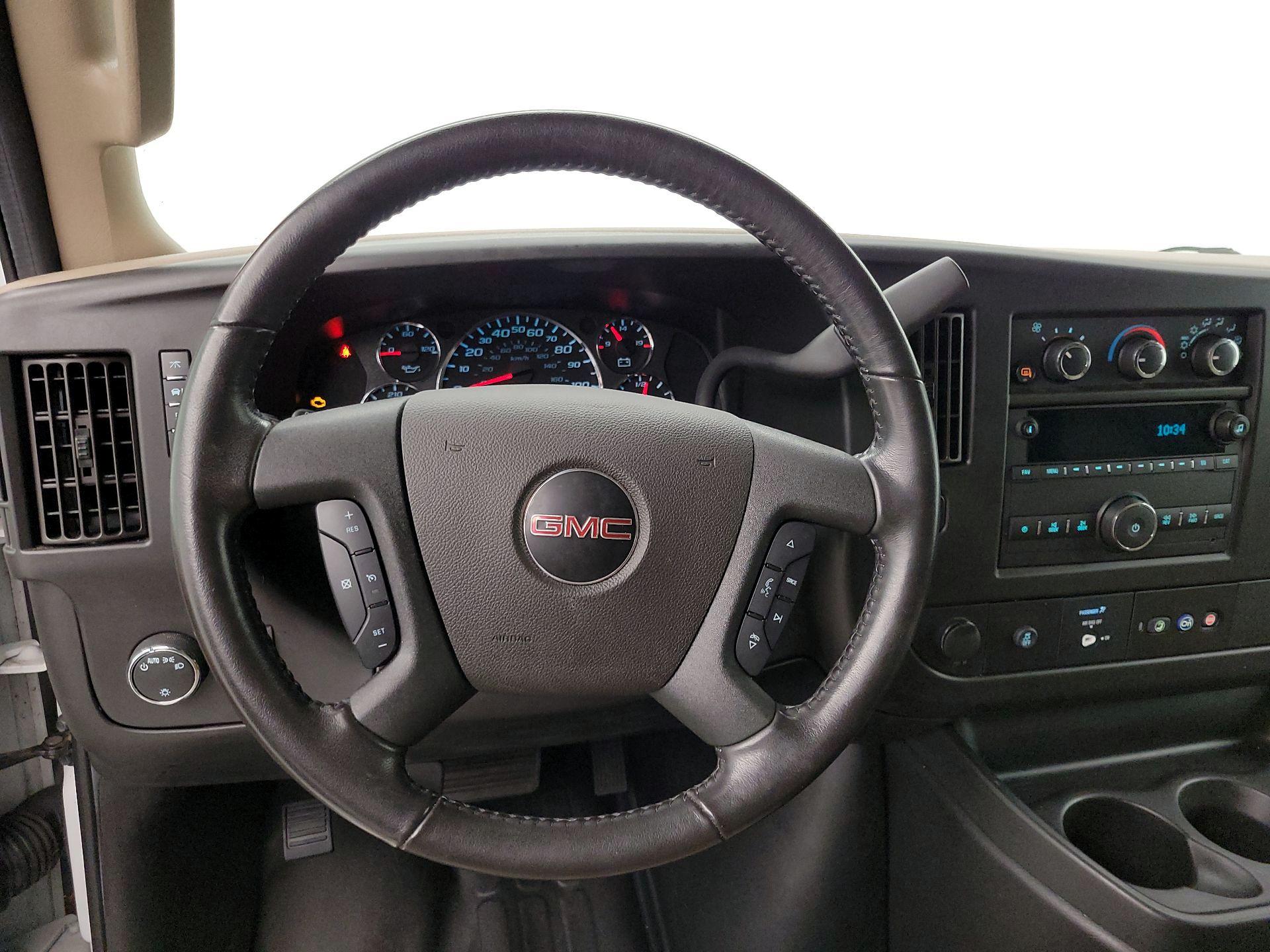 Thumbnail: 2022 GMC Savana - 10