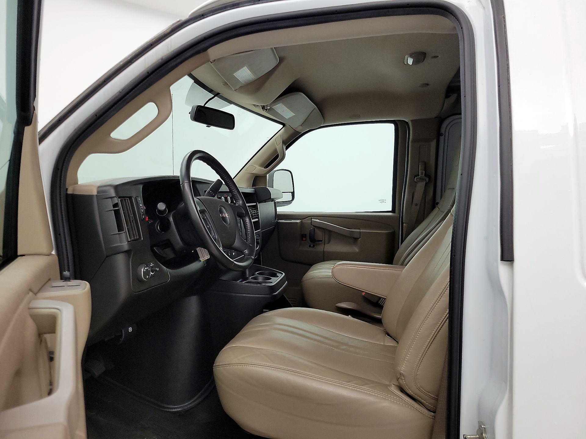 Thumbnail: 2022 GMC Savana - 11
