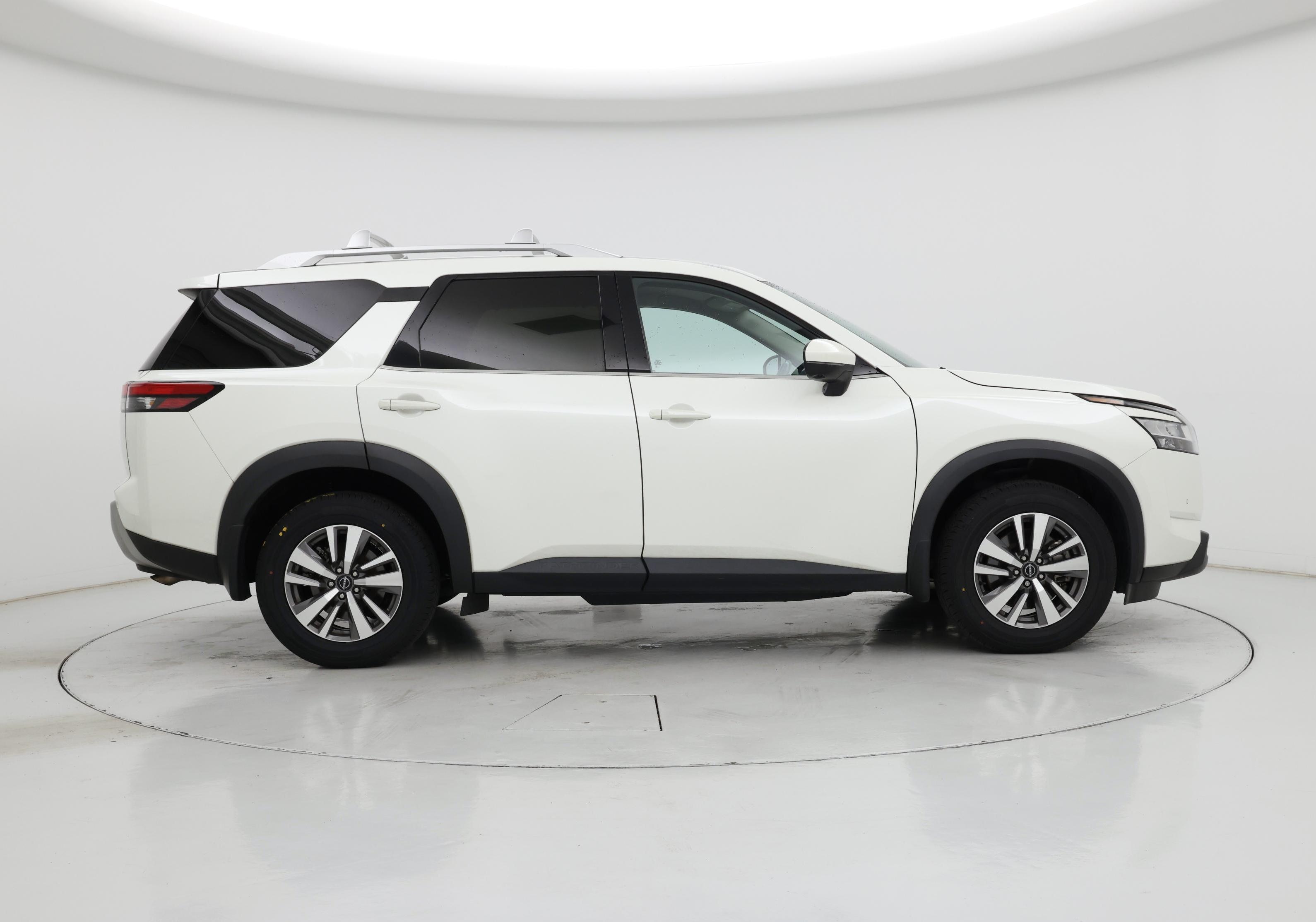 Thumbnail: 2022 Nissan Pathfinder - 7