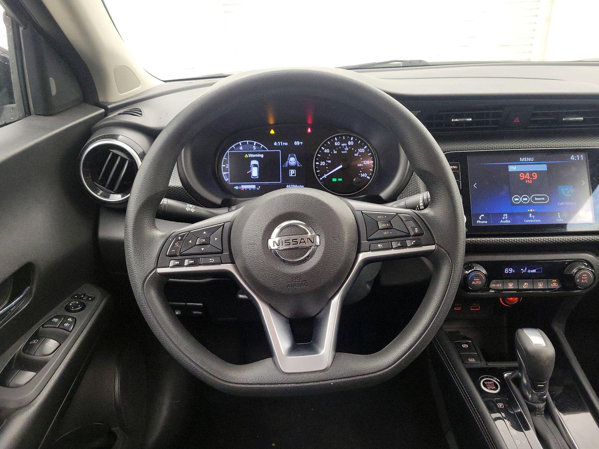 Thumbnail: 2021 Nissan Kicks - 10