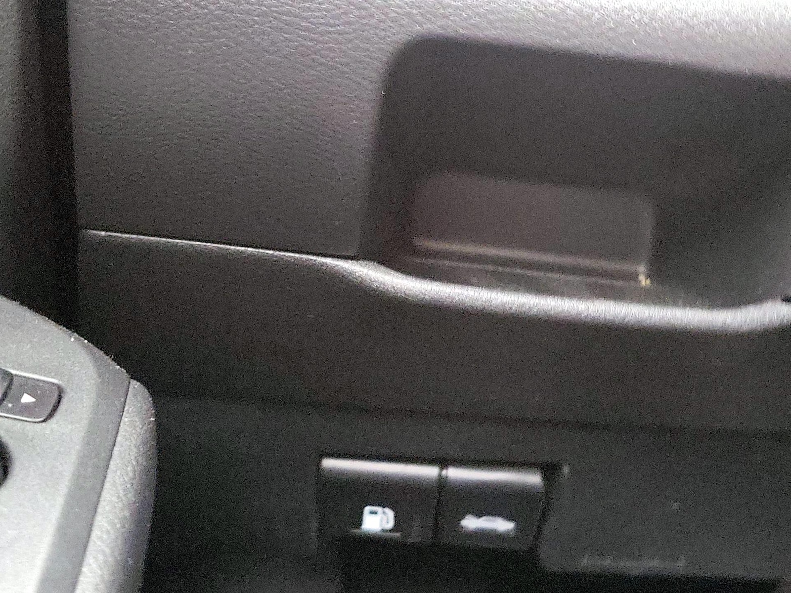 2021 Nissan Kicks SV - Photo 14