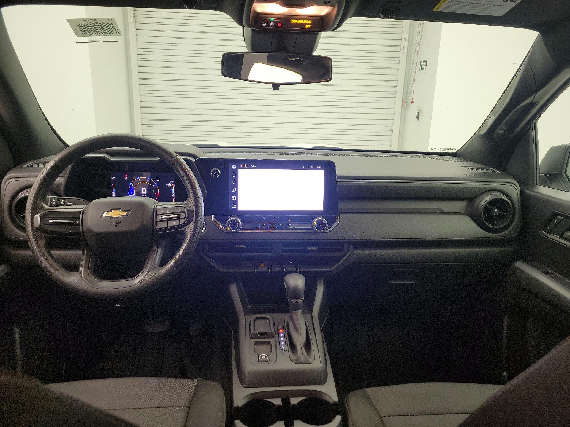 Thumbnail: 2023 Chevrolet Colorado - 9