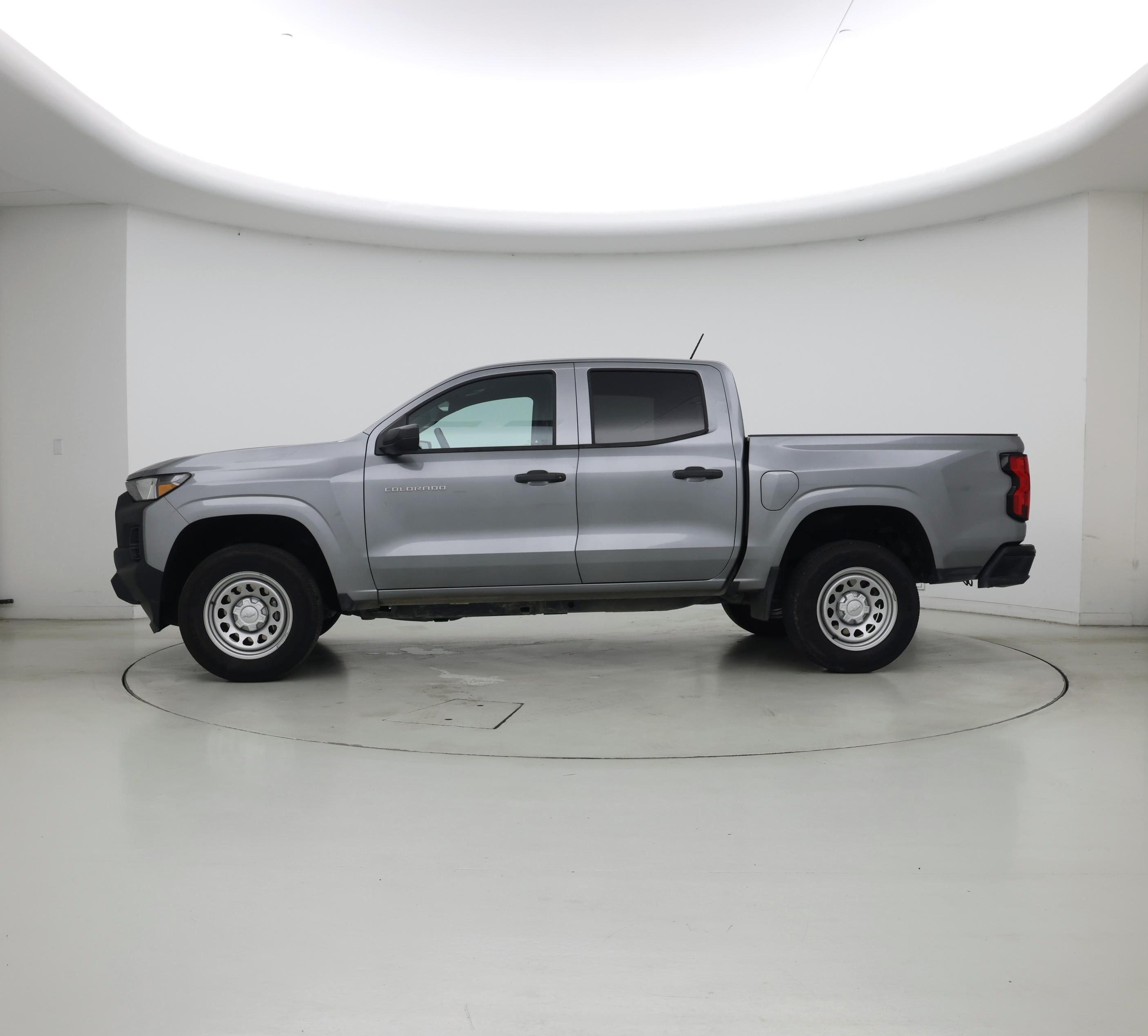 Thumbnail: 2023 Chevrolet Colorado - 3