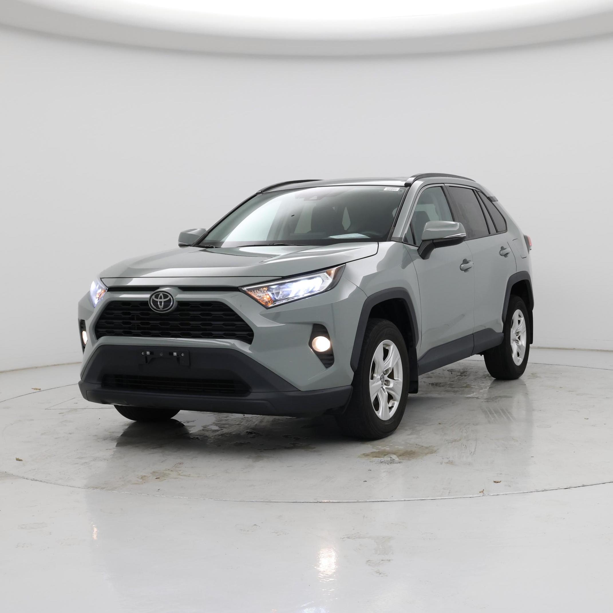 Thumbnail: 2021 Toyota RAV4 - 4