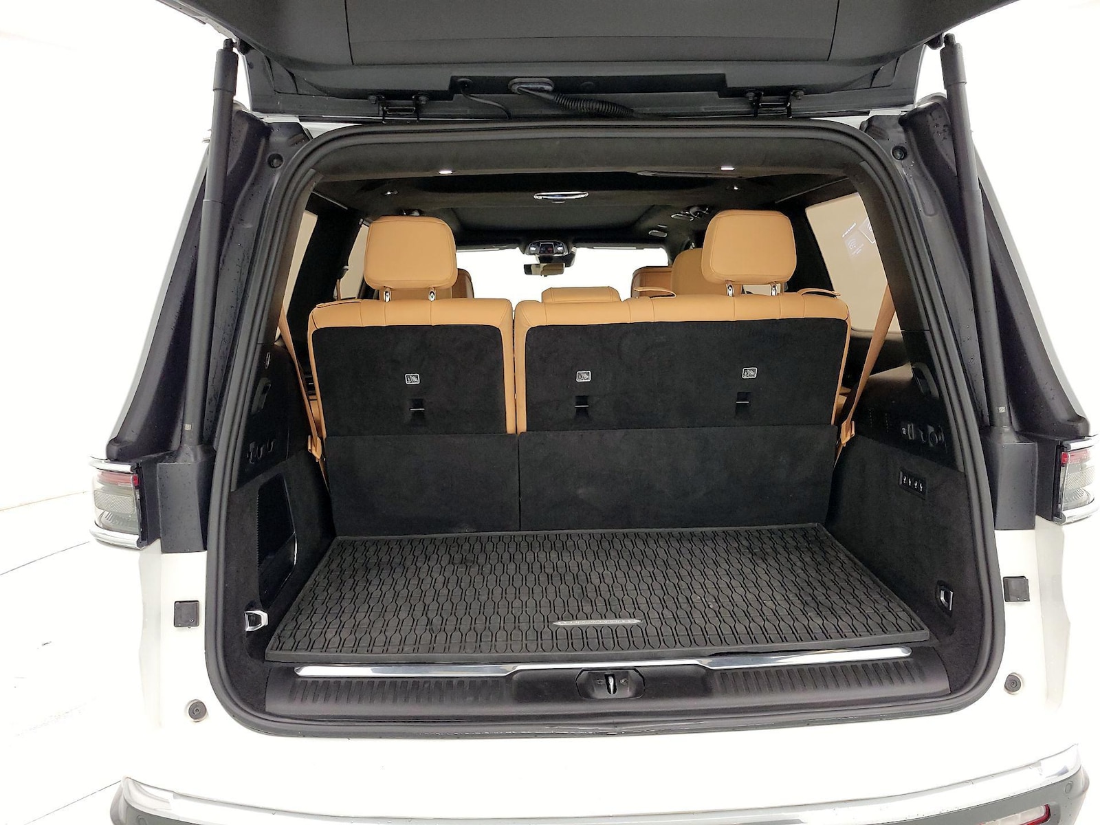 2022 Jeep Grand Wagoneer Series III - Photo 23