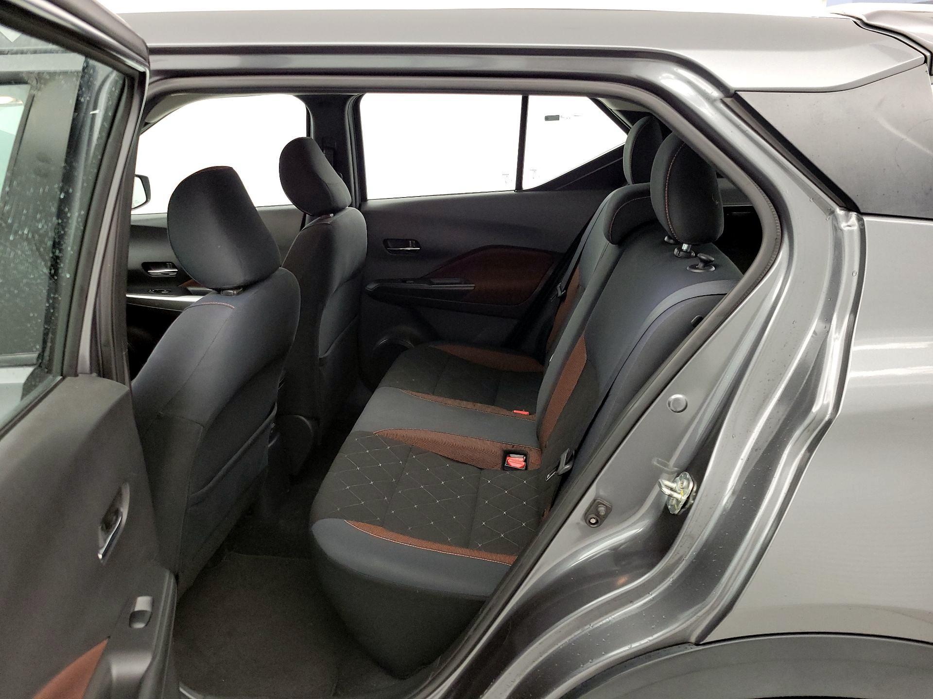Thumbnail: 2019 Nissan Kicks - 19
