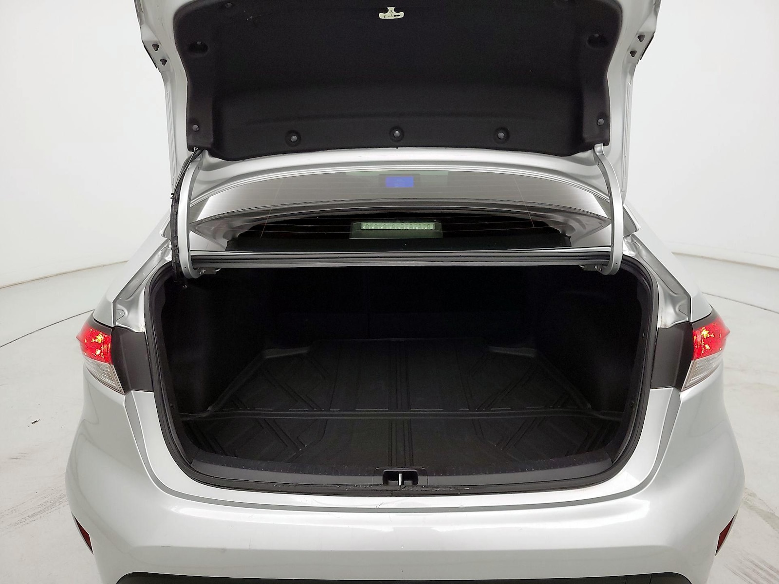 2023 Toyota Corolla LE - Photo 21