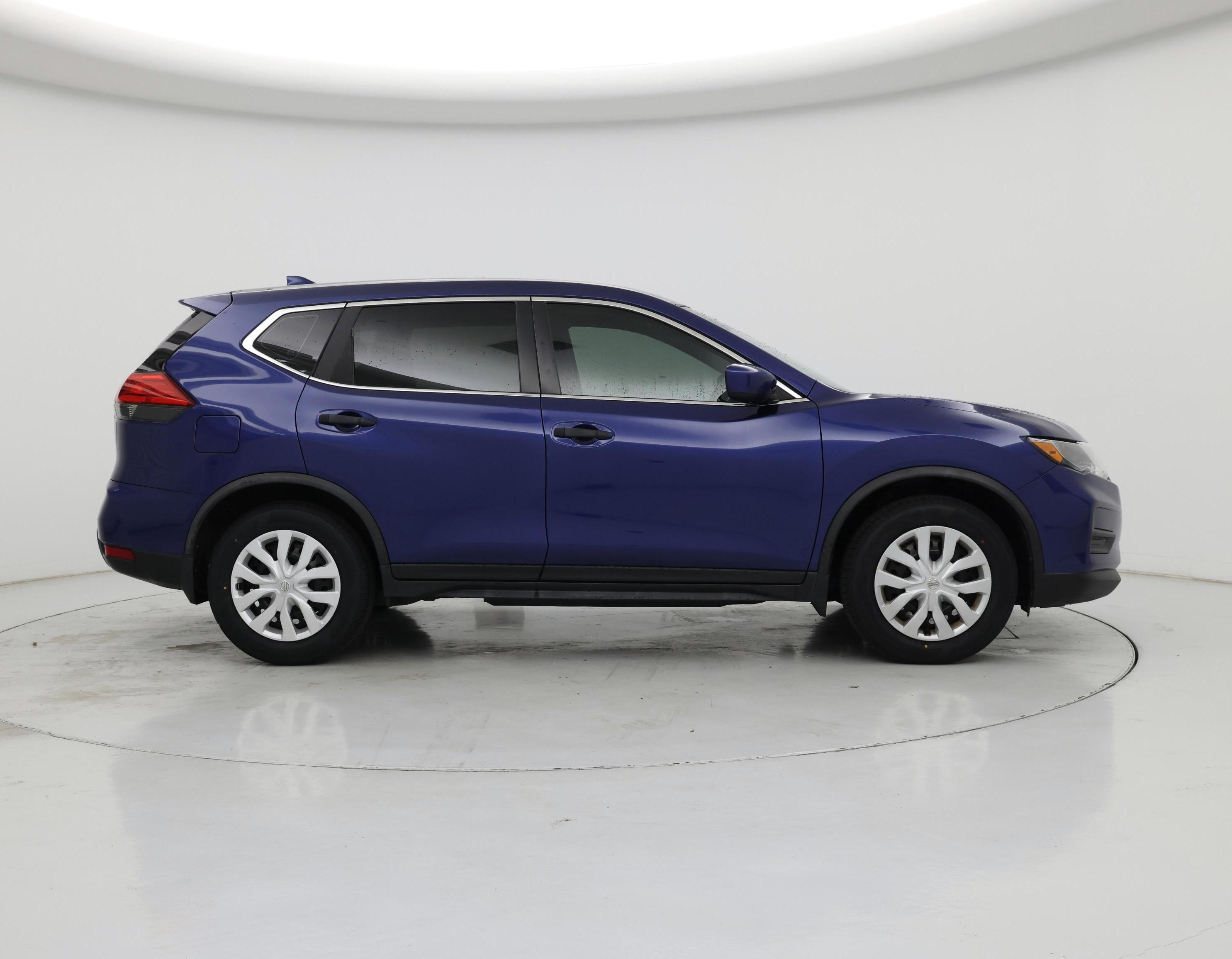 Thumbnail: 2017 Nissan Rogue - 7