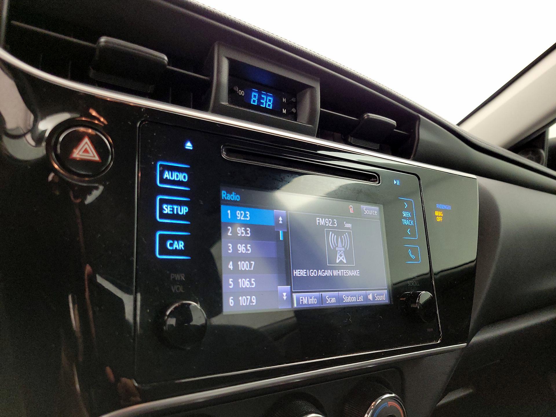 Thumbnail: 2018 Toyota Corolla - 15