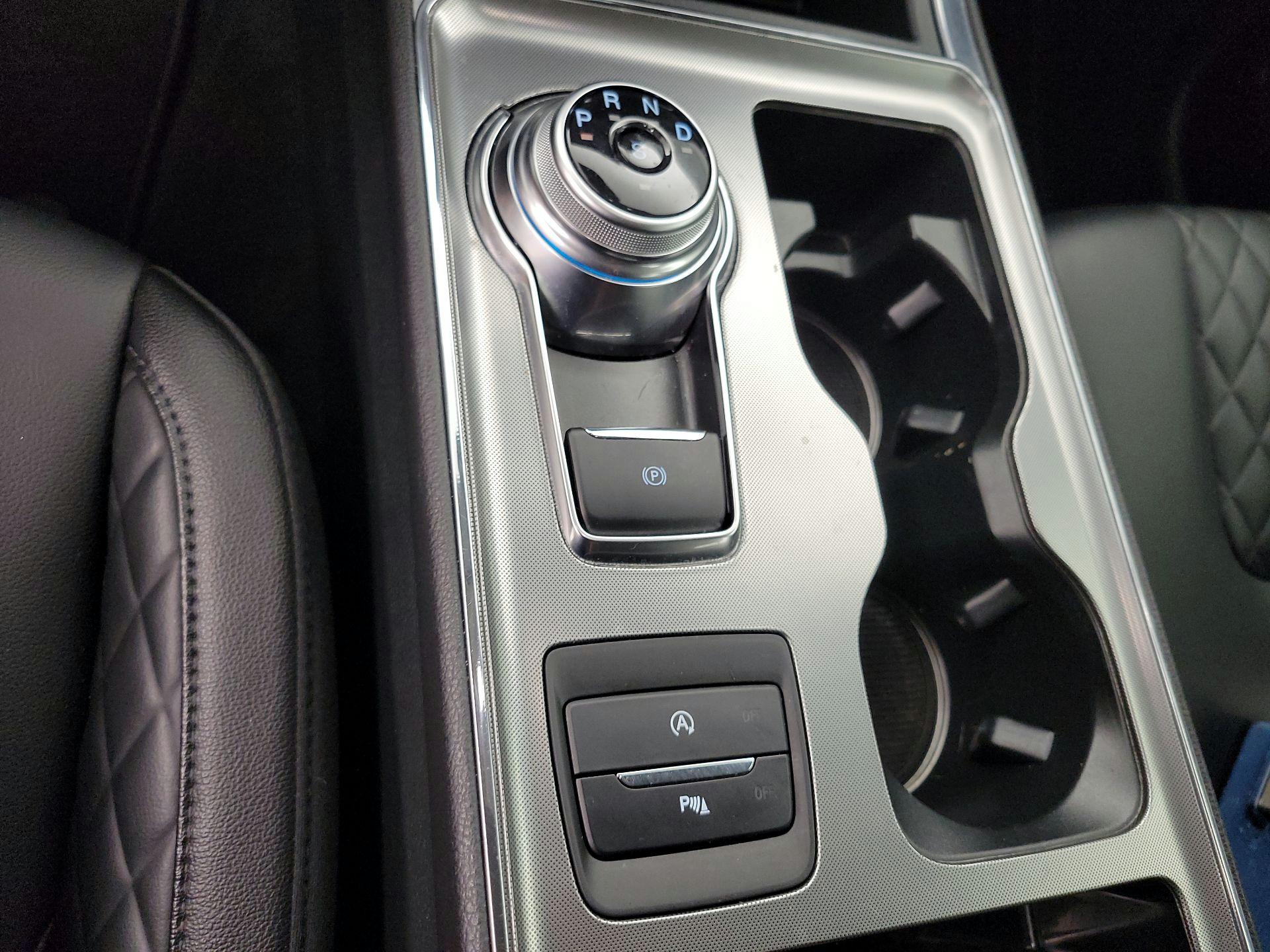 Thumbnail: 2024 Ford Edge - 17