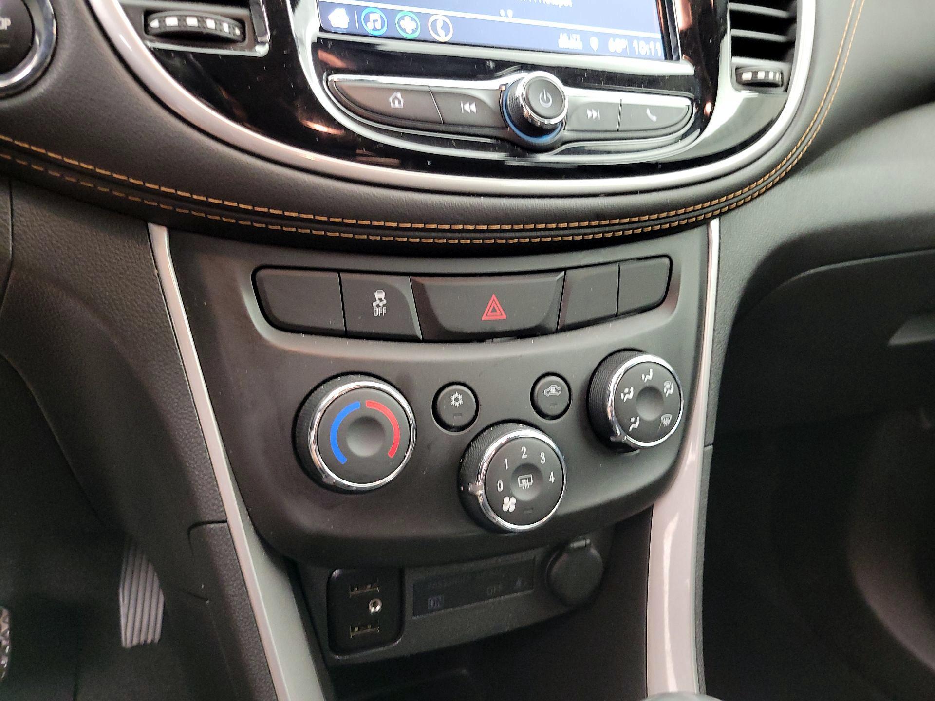 Thumbnail: 2019 Chevrolet Trax - 16