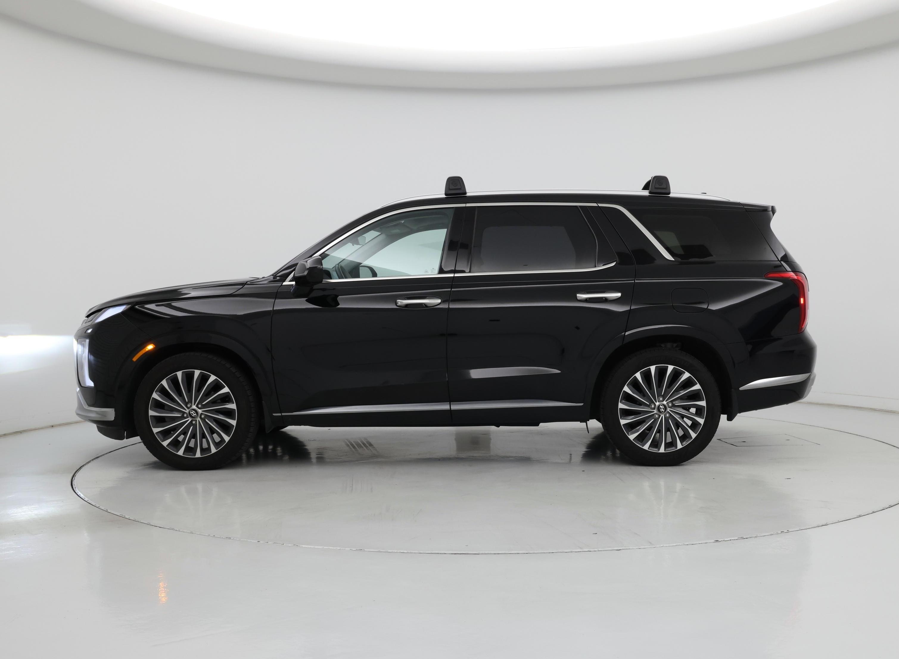 Thumbnail: 2023 Hyundai Palisade - 3