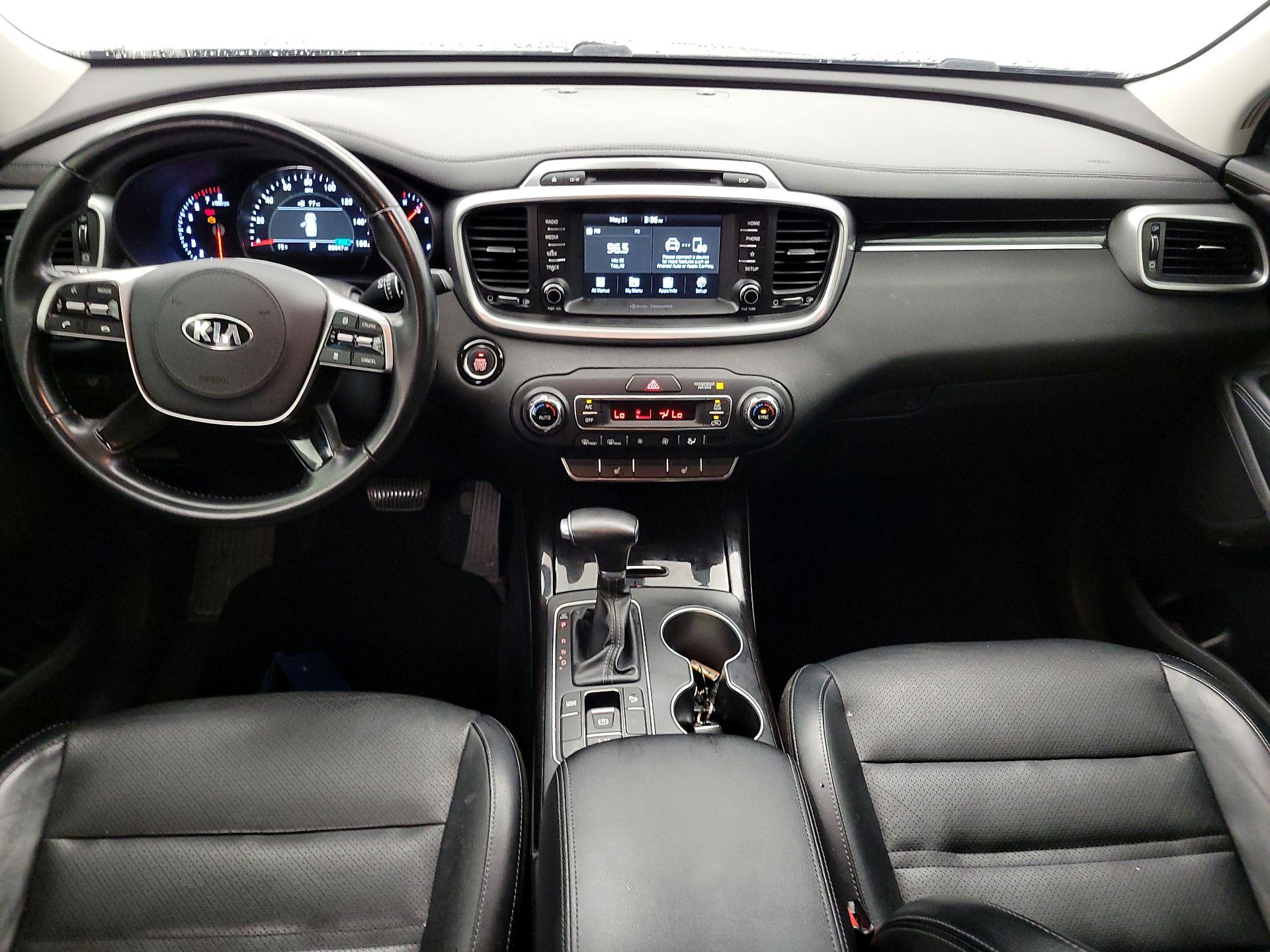 Thumbnail: 2017 Kia Sorento - 9