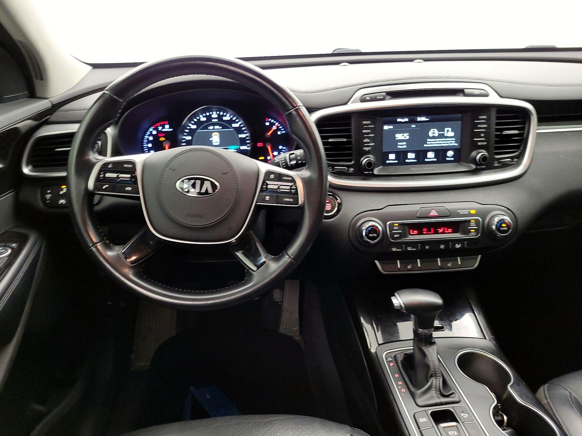 Thumbnail: 2017 Kia Sorento - 10