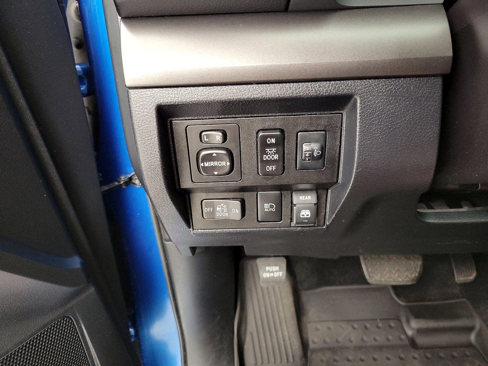 2018 Toyota Tundra SR5 - Photo 14