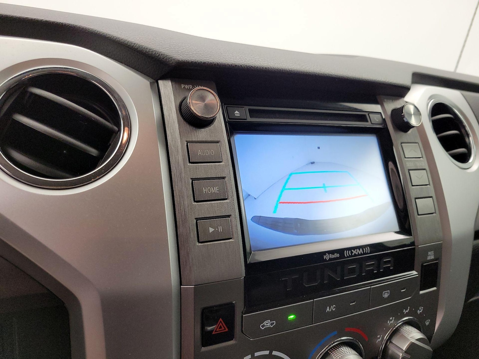 2018 Toyota Tundra SR5 - Photo 15