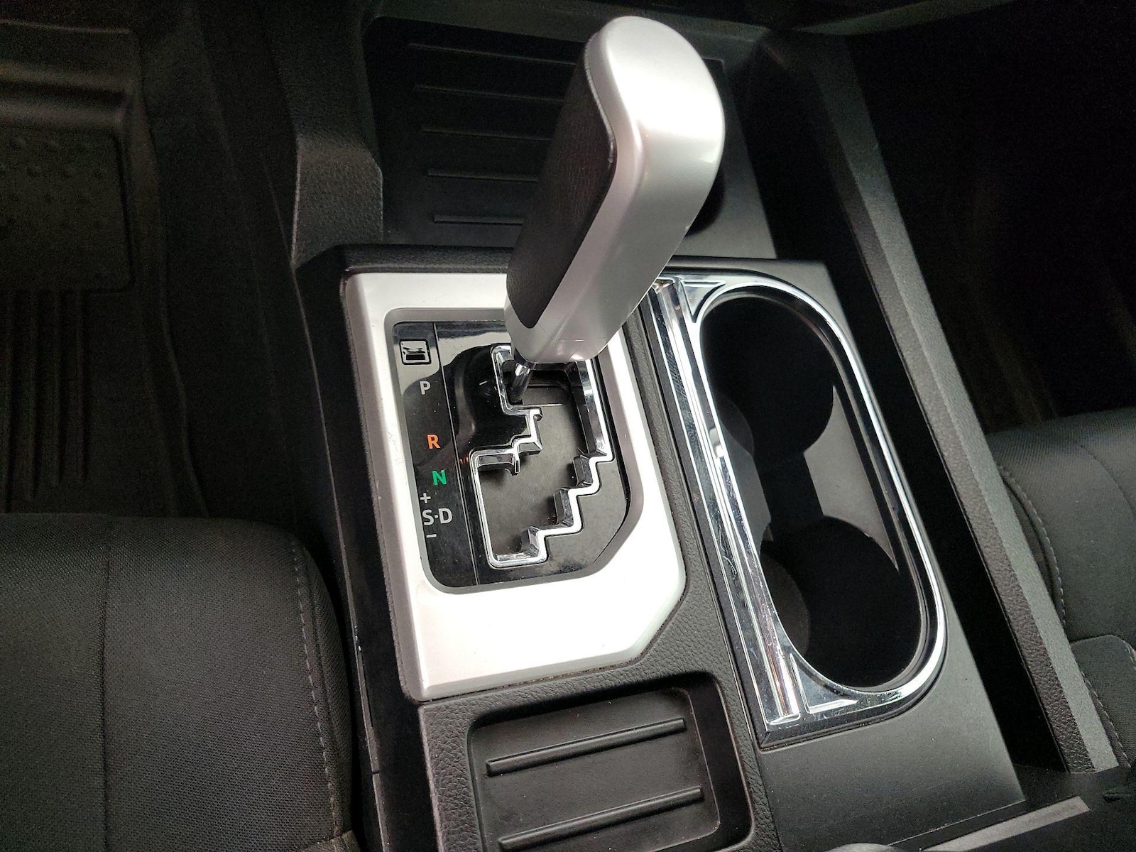 2018 Toyota Tundra SR5 - Photo 18