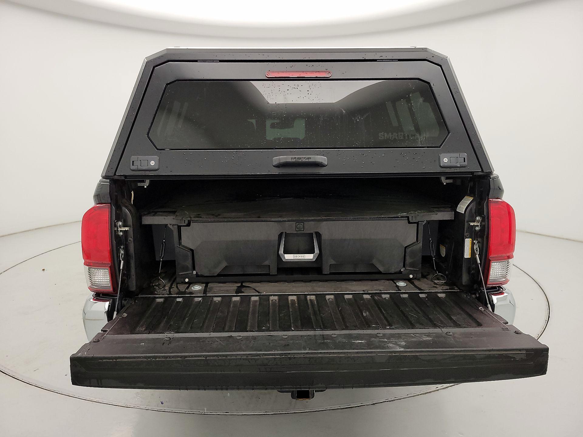 Thumbnail: 2019 Toyota Tacoma - 20