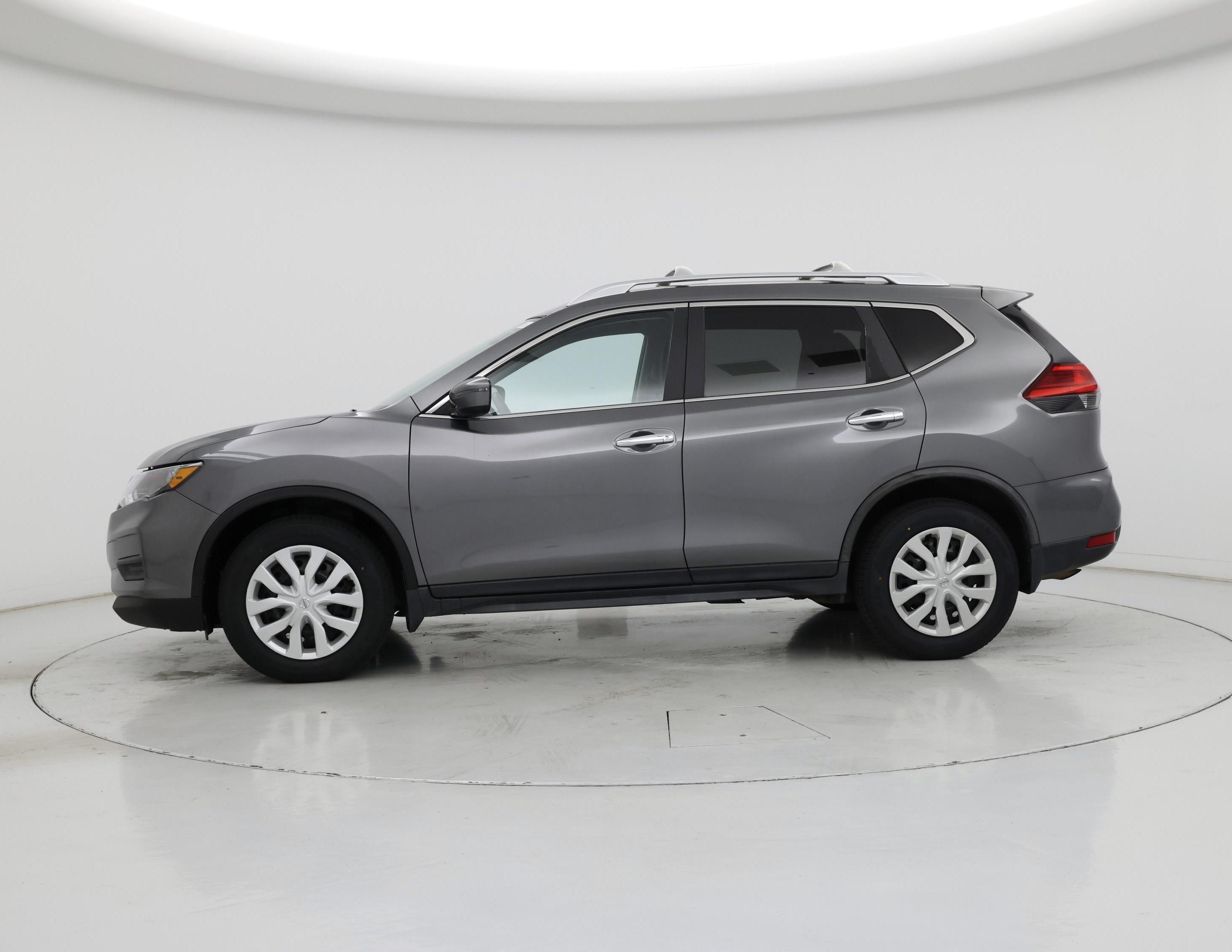 Thumbnail: 2017 Nissan Rogue - 3