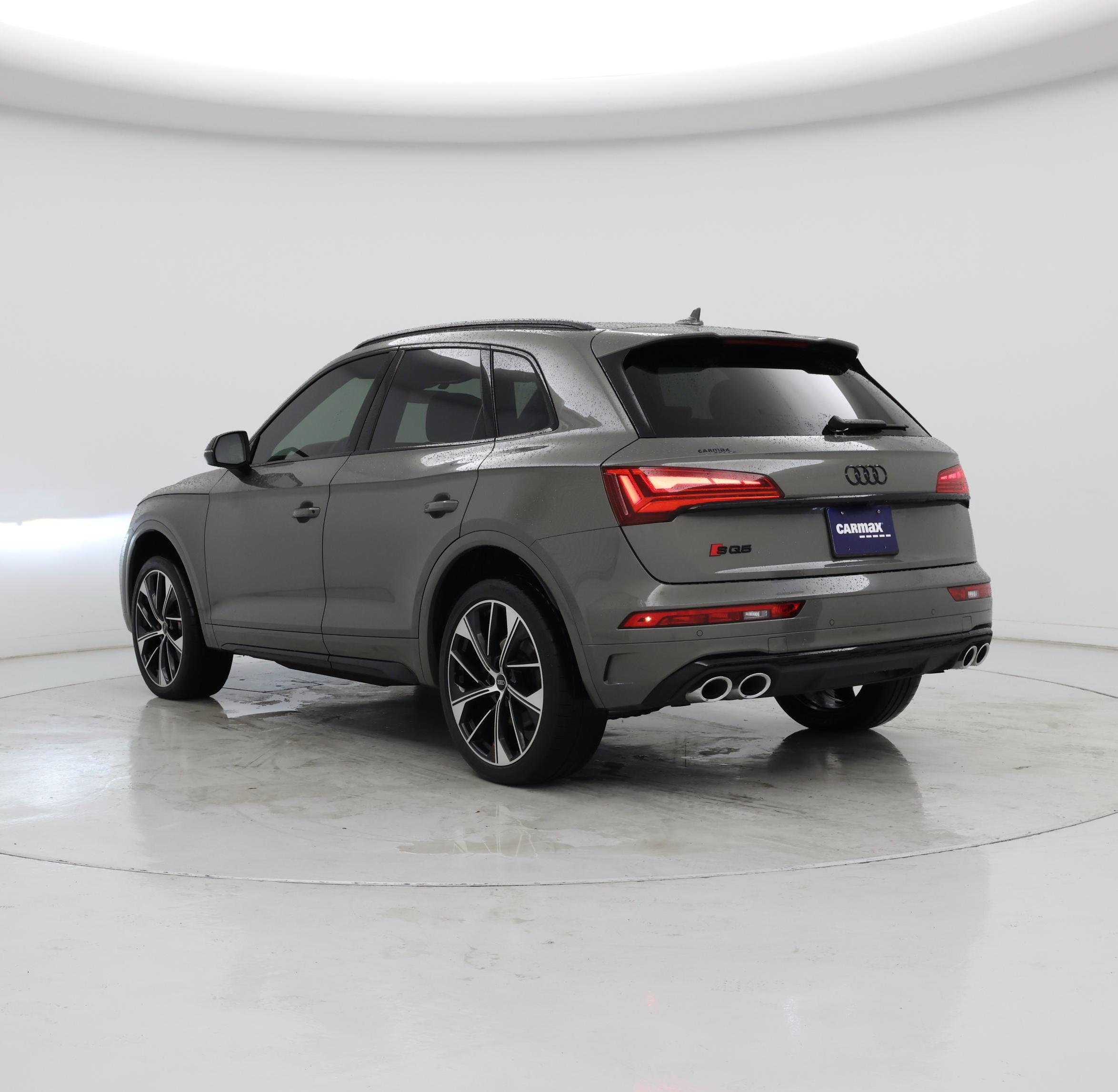 Thumbnail: 2024 Audi SQ5 - 2