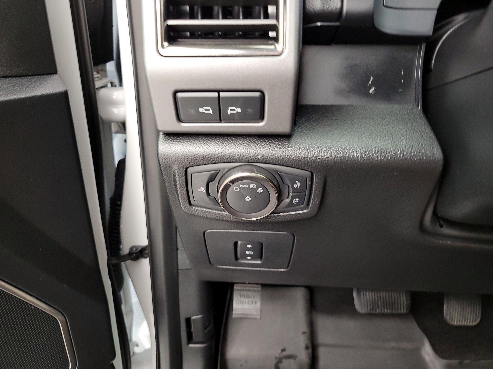 Thumbnail: 2018 Ford F-150 - 13