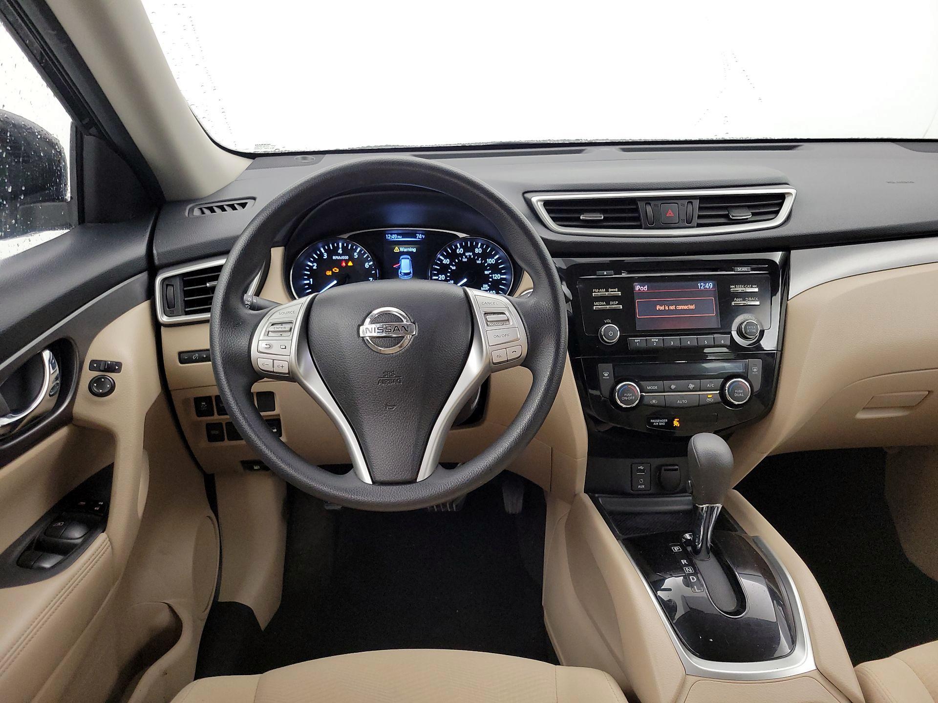 Thumbnail: 2016 Nissan Rogue - 10