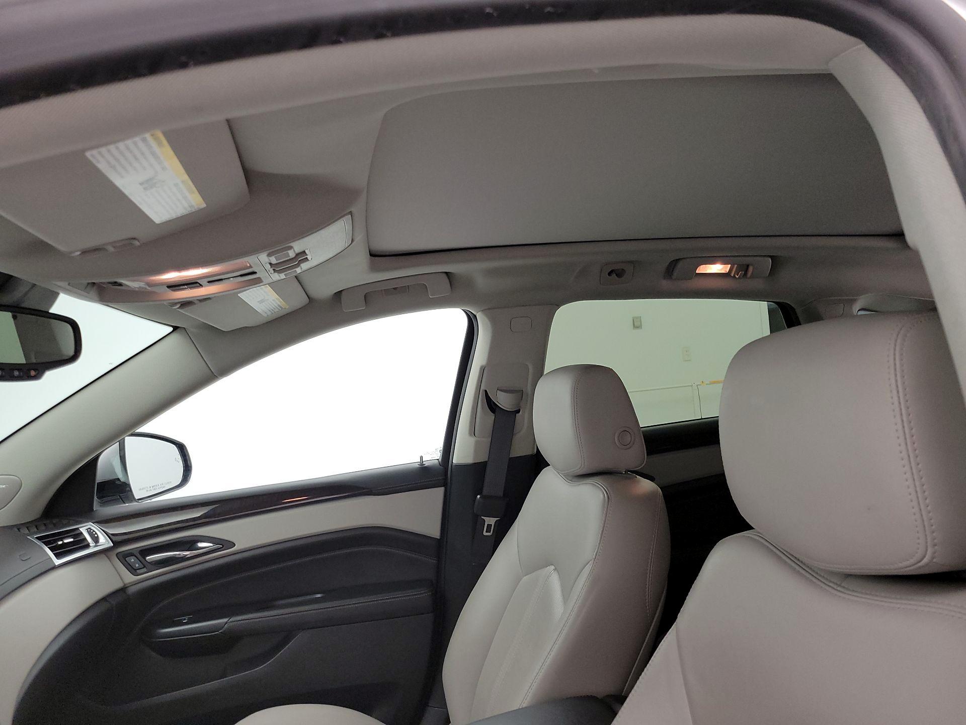 Thumbnail: 2015 Cadillac SRX - 19