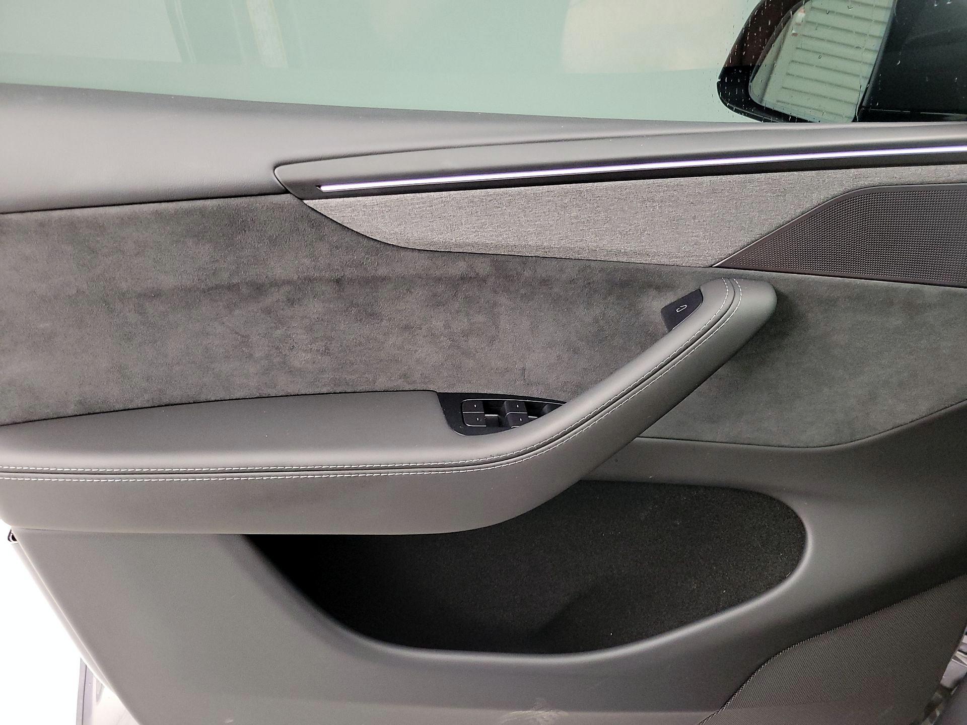 Thumbnail: 2026 Tesla Model Y - 12
