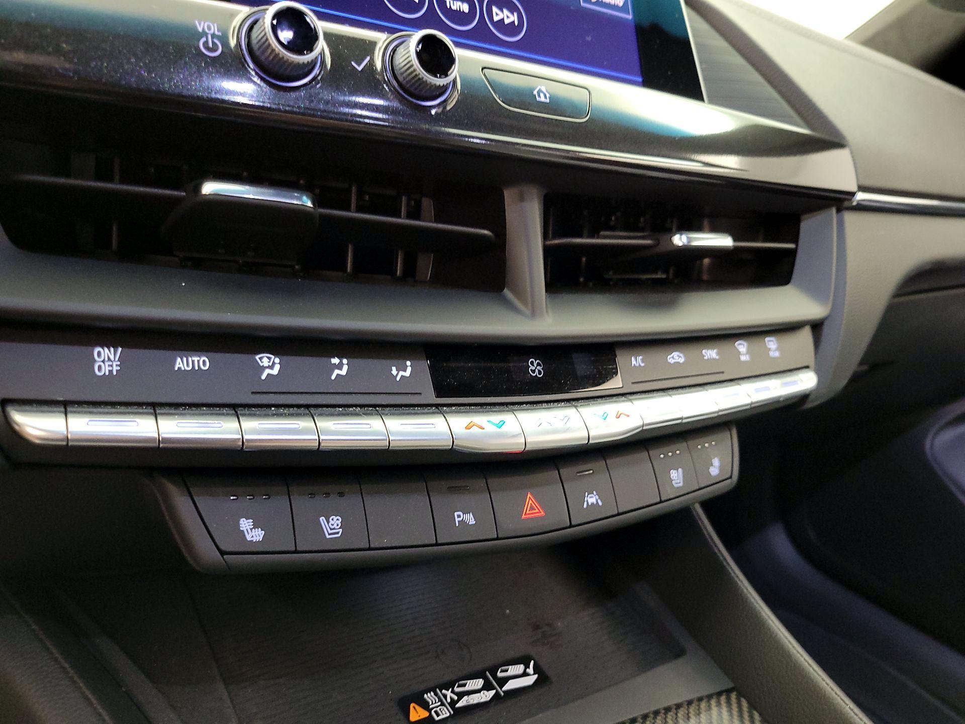 Thumbnail: 2022 Cadillac CT4 - 17