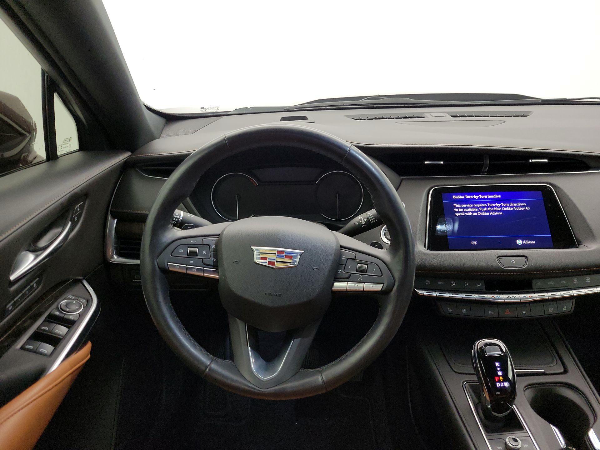 Thumbnail: 2023 Cadillac XT4 - 10