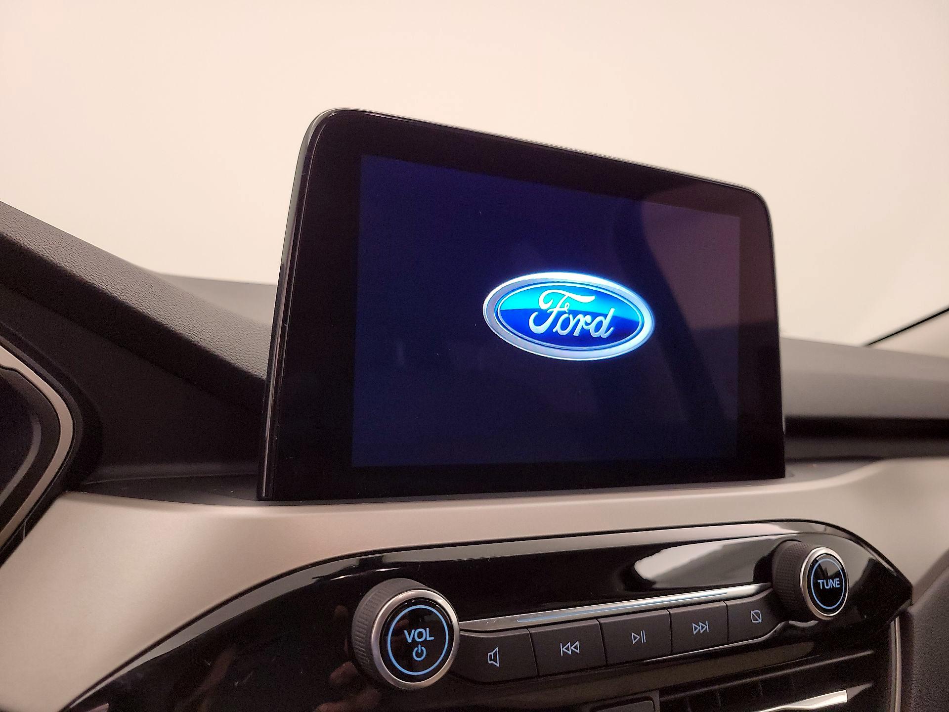 Thumbnail: 2022 Ford Escape - 15