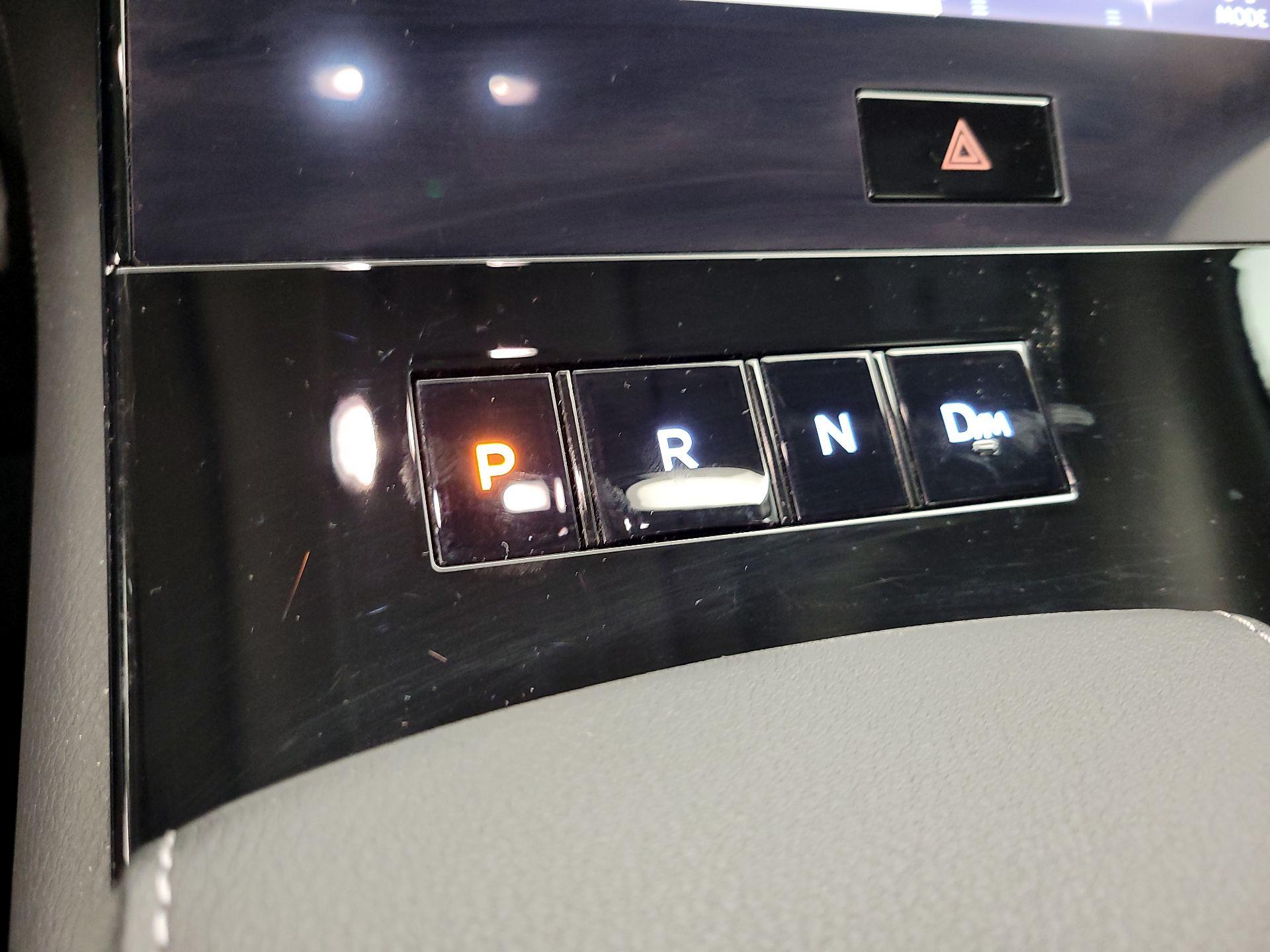 Thumbnail: 2025 INFINITI QX80 - 18