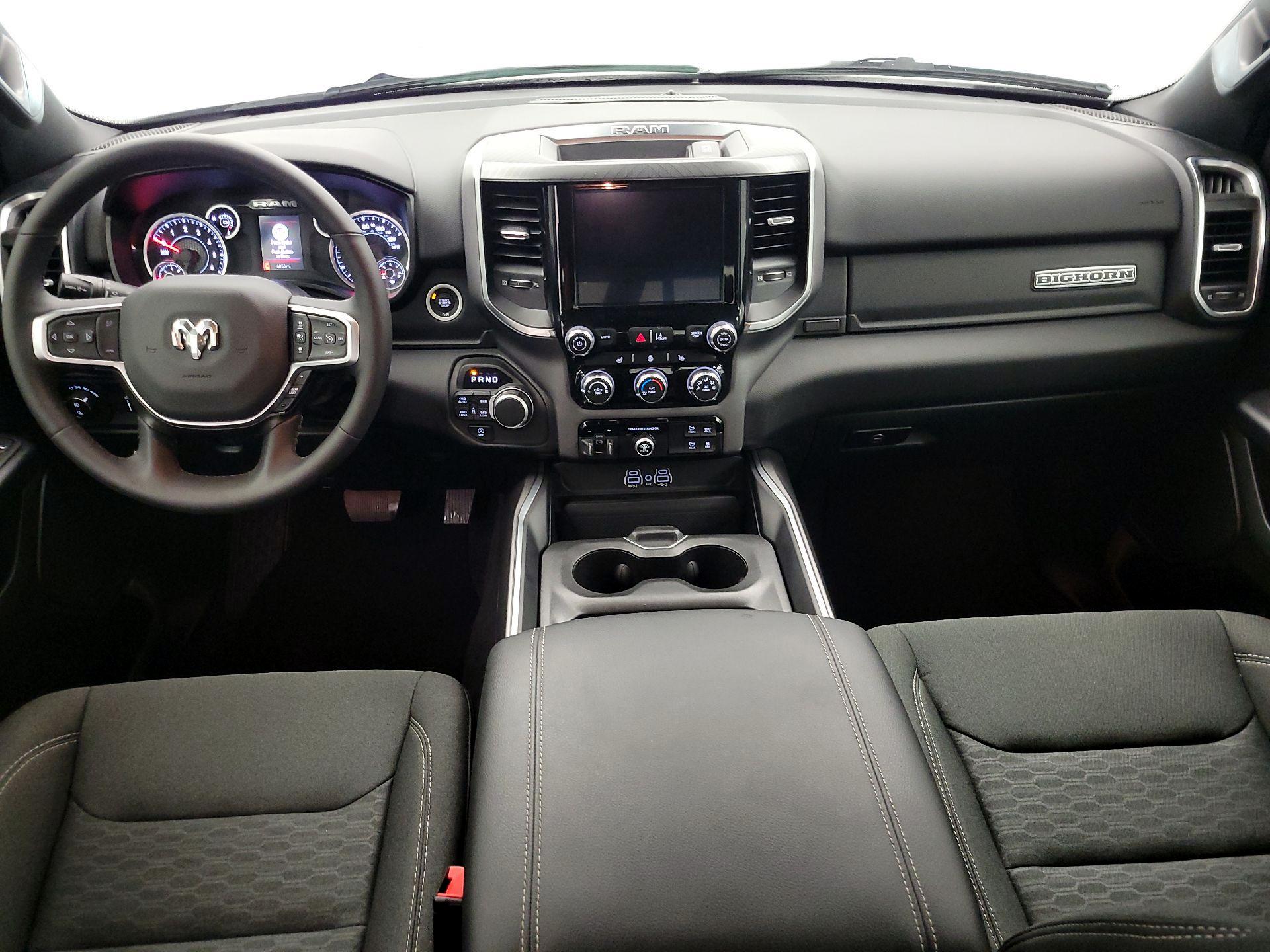 Thumbnail: 2025 RAM 1500 - 9