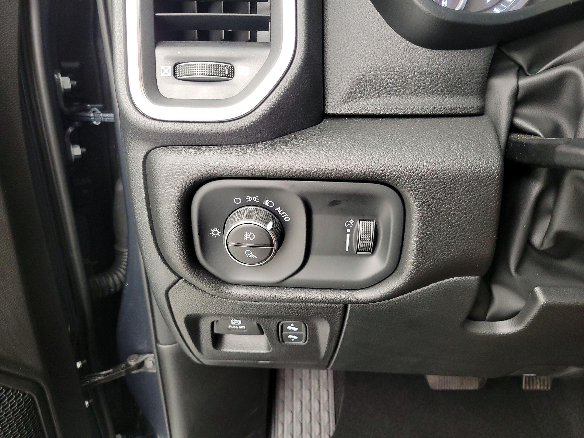 Thumbnail: 2025 RAM 1500 - 13