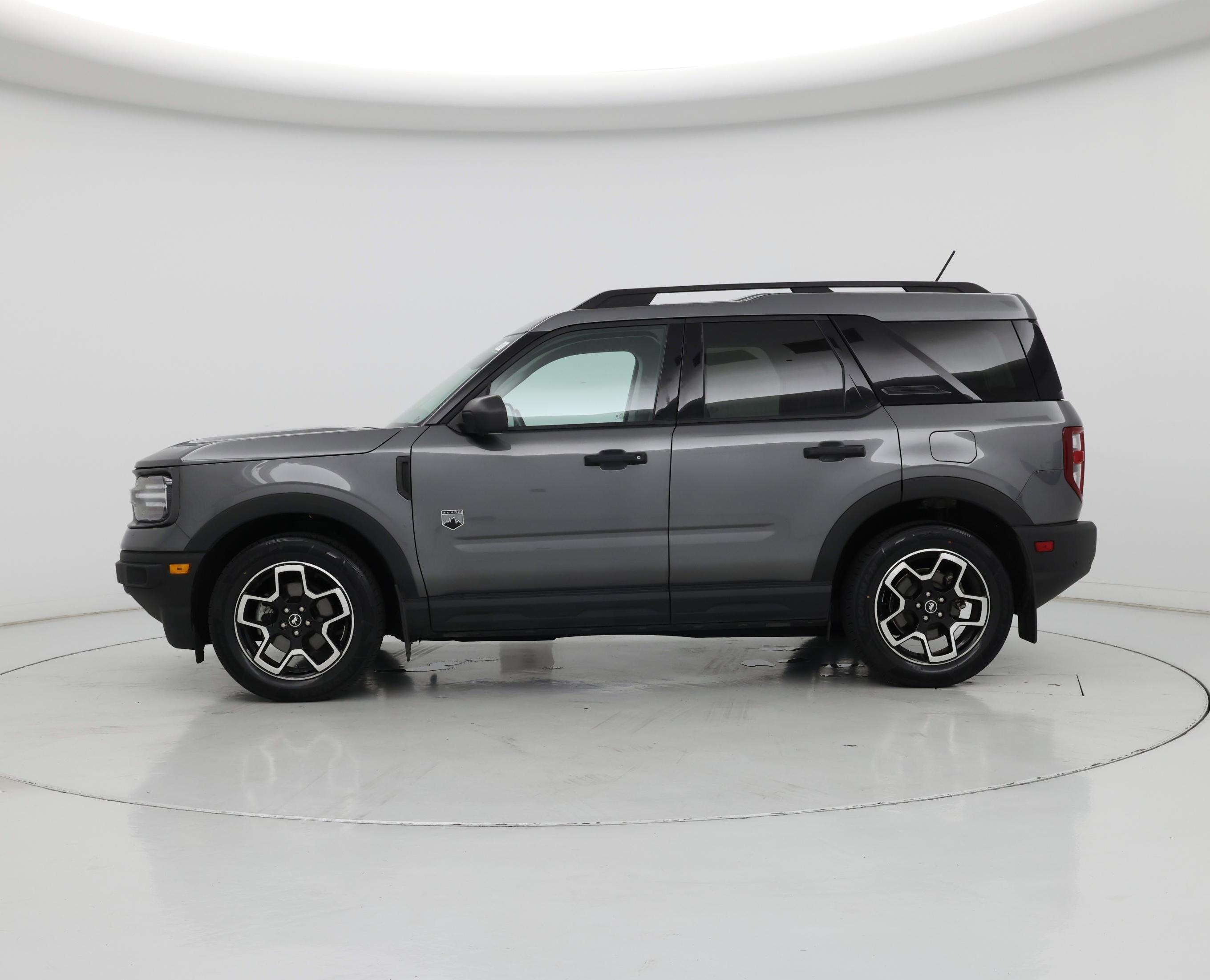 Thumbnail: 2022 Ford Bronco Sport - 3