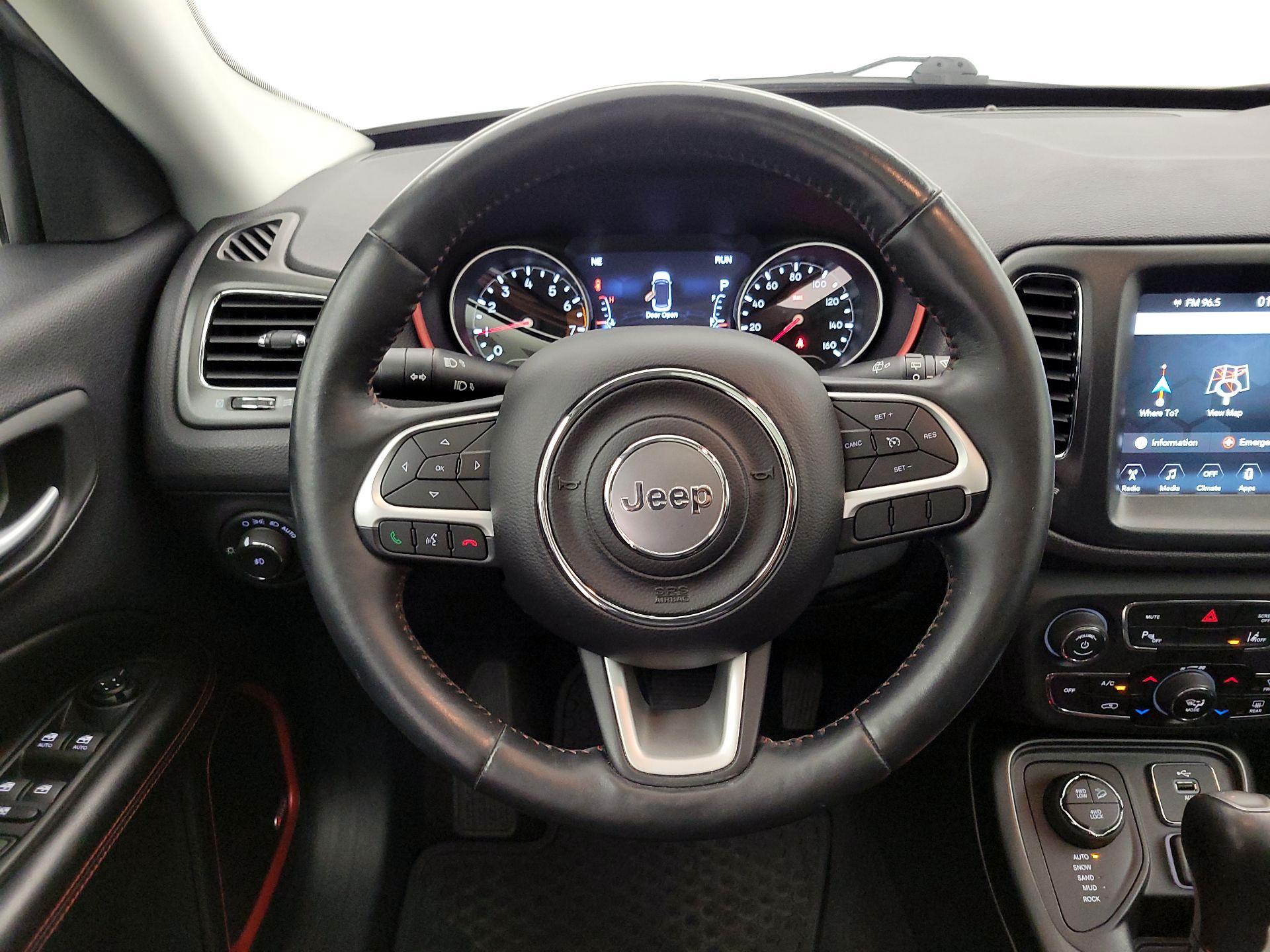 Thumbnail: 2017 Jeep Compass - 10