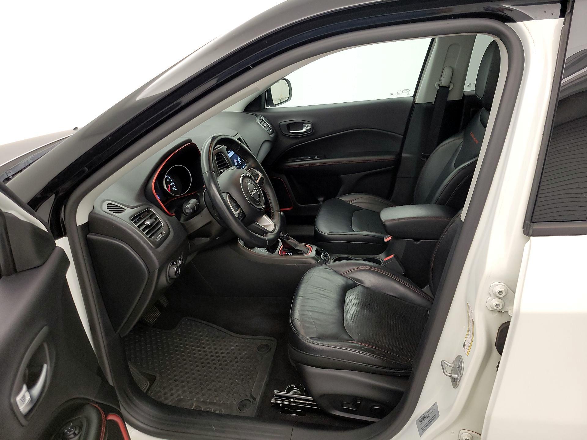 Thumbnail: 2017 Jeep Compass - 11
