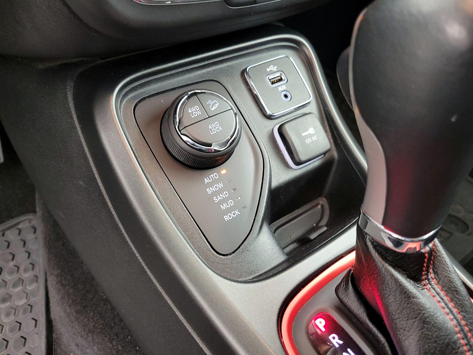 Thumbnail: 2017 Jeep Compass - 19